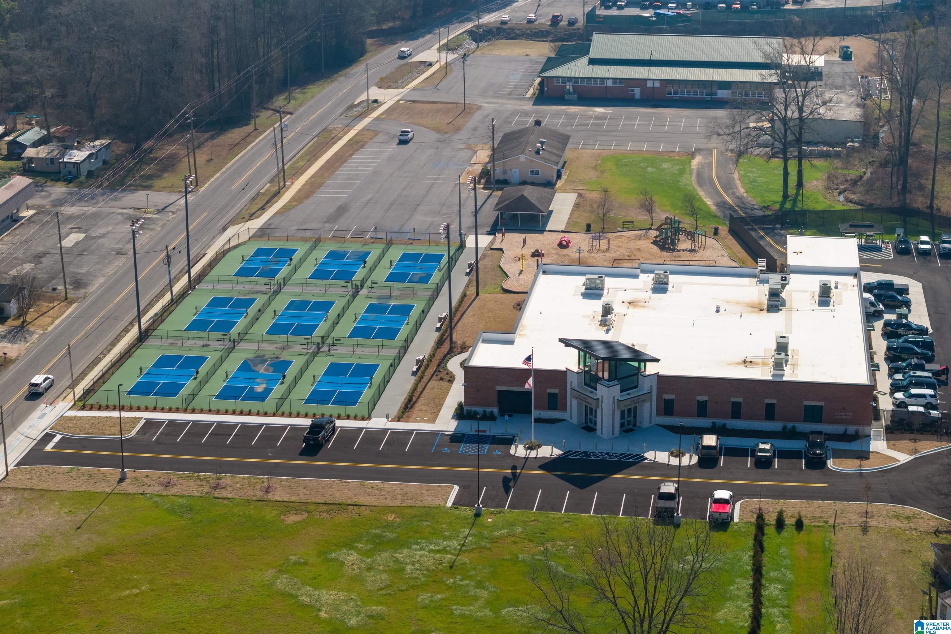 Homes for sale in Pell City, AL | 1918 3rd Avenue S, Pell City, AL 35128 | MLS# 21442855