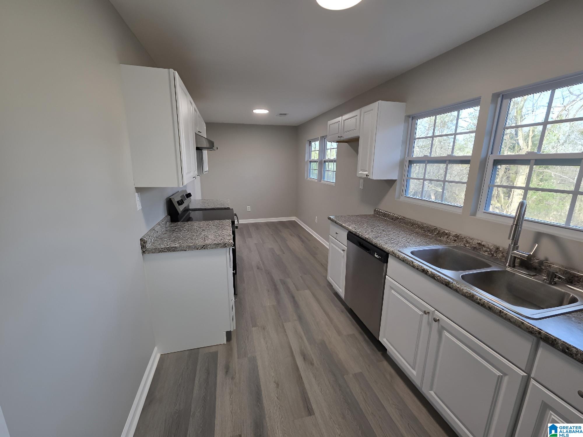 Homes for sale in Warrior, AL | 240 Burns Road, Warrior, AL 35180 | MLS# 21442912