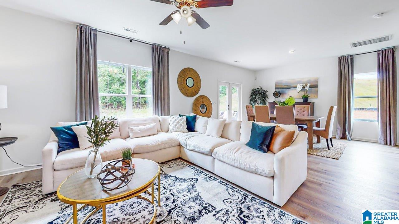 Homes for sale in Alabaster, AL | 408 Peavine Cove, Alabaster, AL 35007 | MLS# 21442918