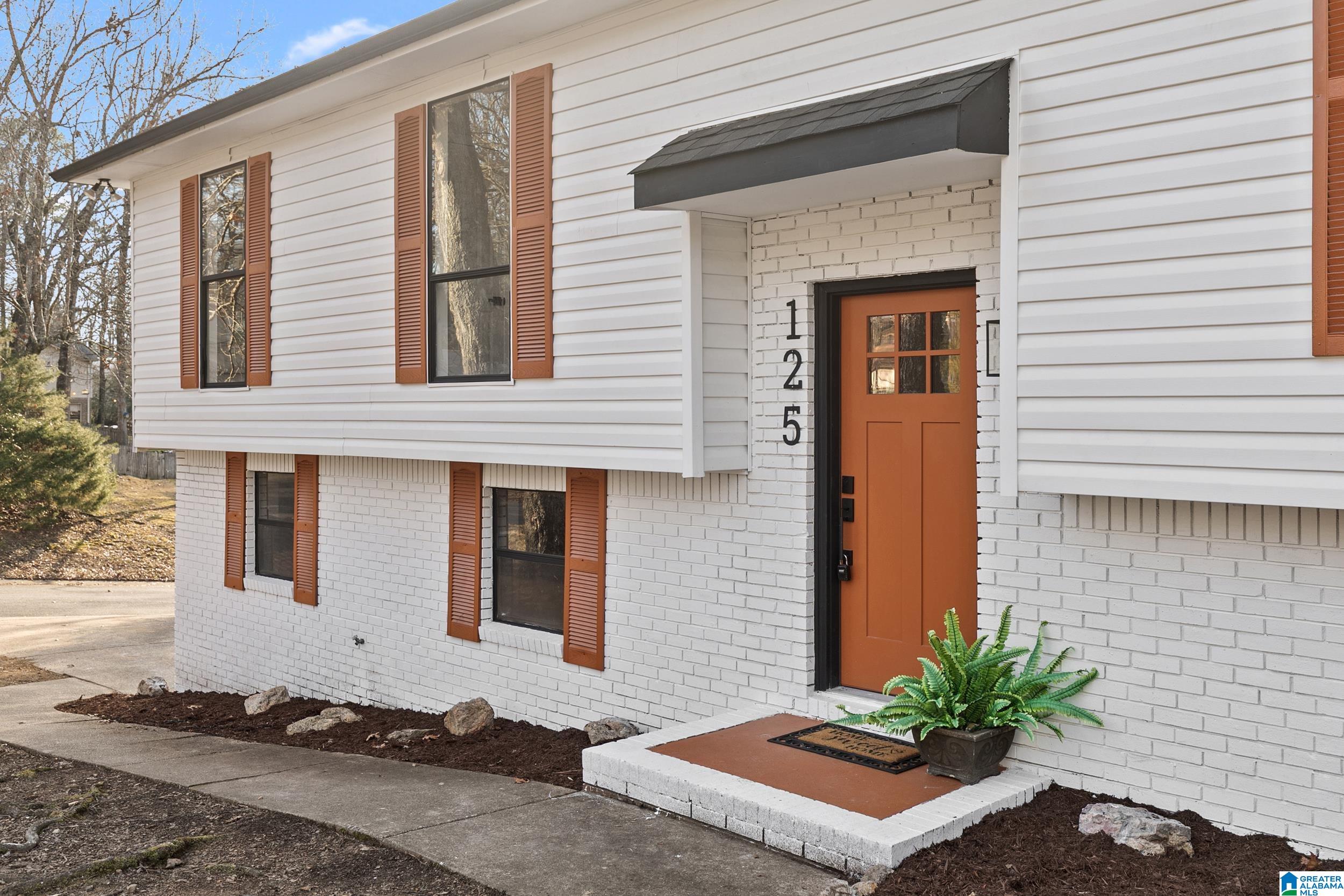 Homes for sale in Maylene, AL | 125 Mountain Parkway, Maylene, AL 35114 | MLS# 21442924