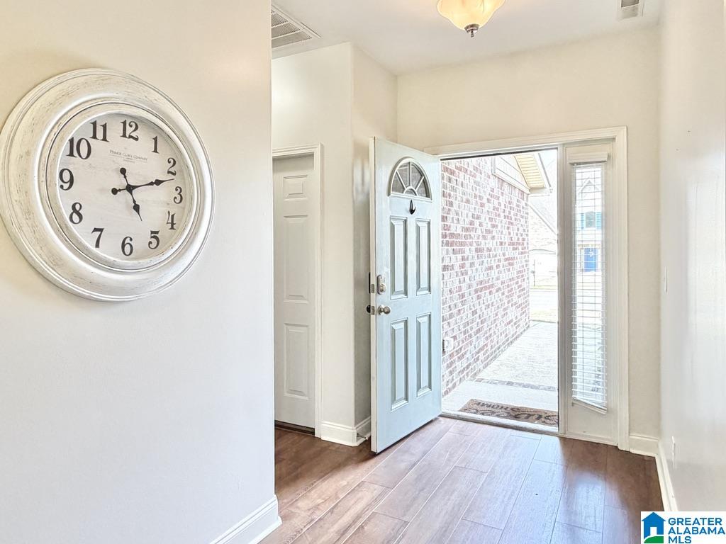 Photo 3 of Single Family Residence at 4093 Old Cahaba Pkwy, Helena, AL 35080 | MLS# 21442958 |  | Sold on 2026-06-25