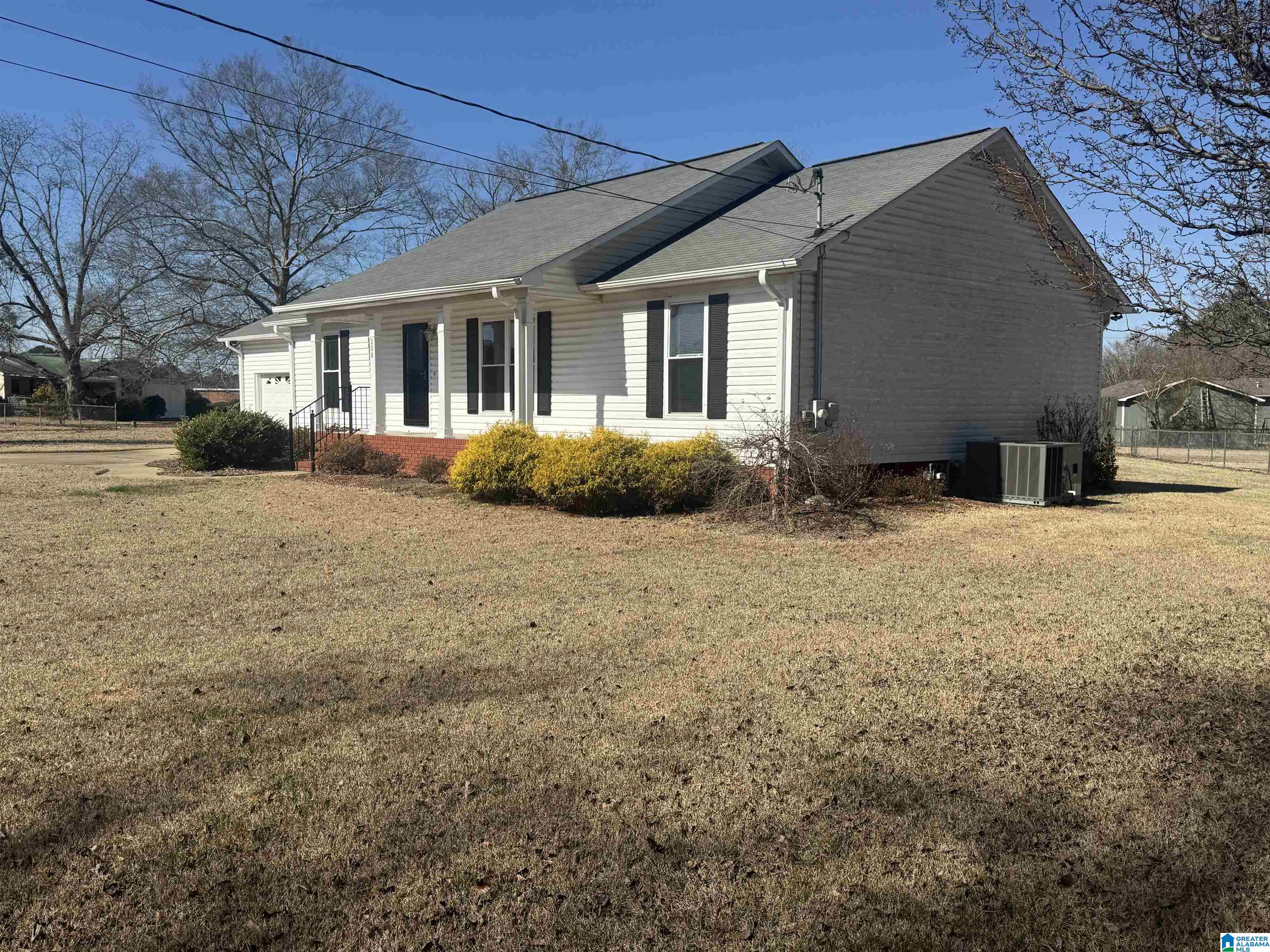 Homes for sale in Glencoe, AL | 208 Ward Circle, Glencoe, AL 35905 | MLS# 21442967