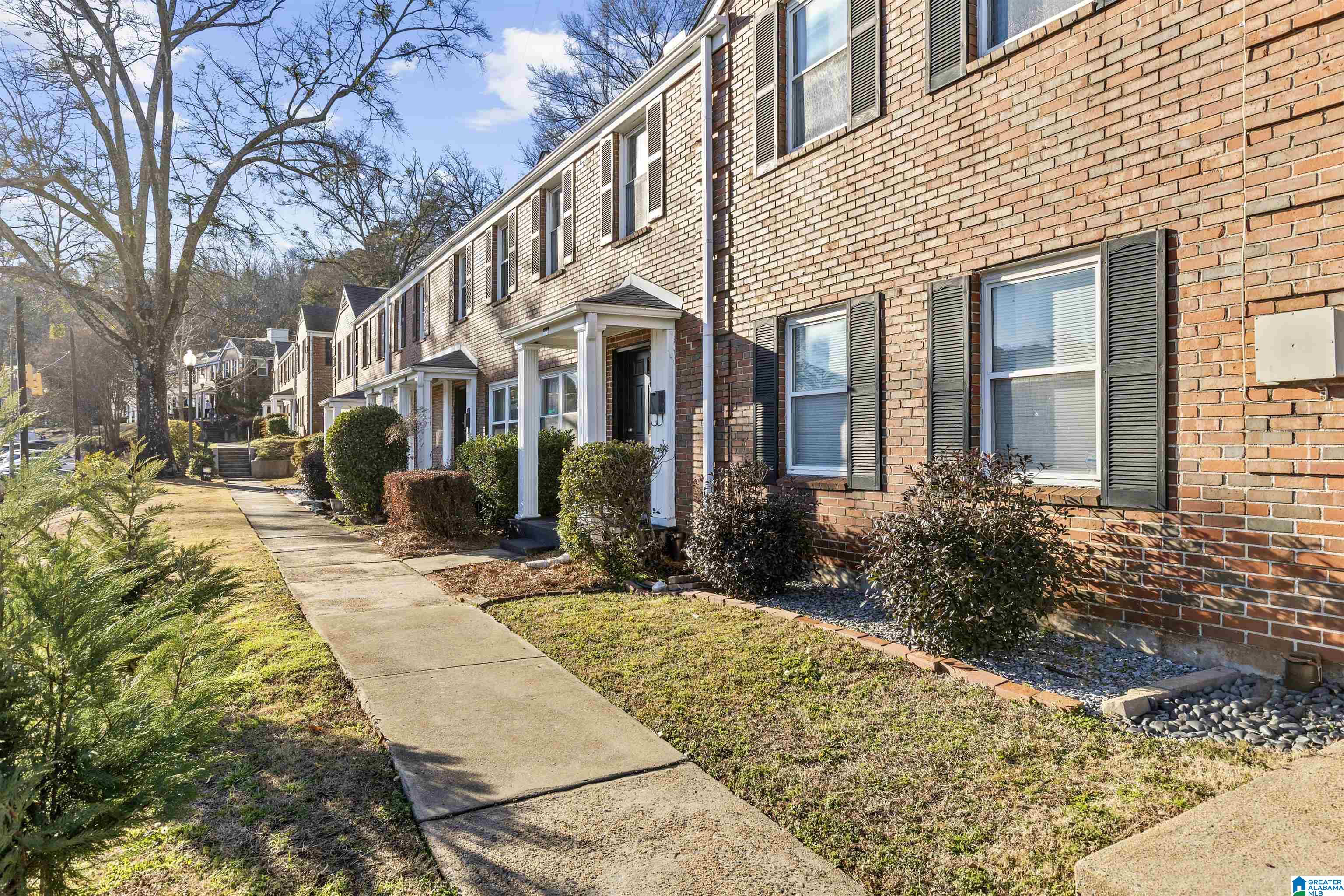 Homes for sale in Homewood, AL | 1780 Valley Avenue #E, Homewood, AL 35209 | MLS# 21442970
