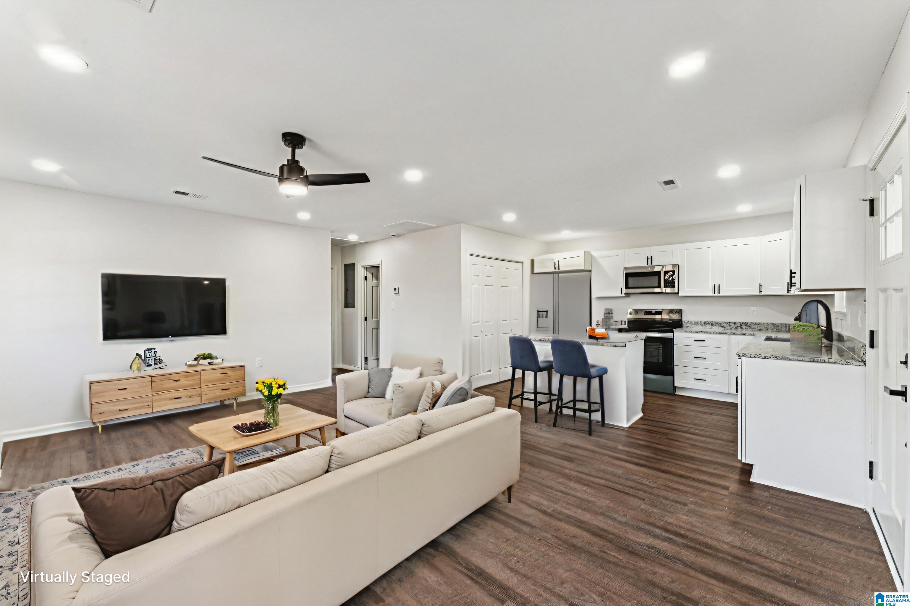 Homes for sale in Montevallo, AL | 140 Commerce Street, Montevallo, AL 35115 | MLS# 21442972