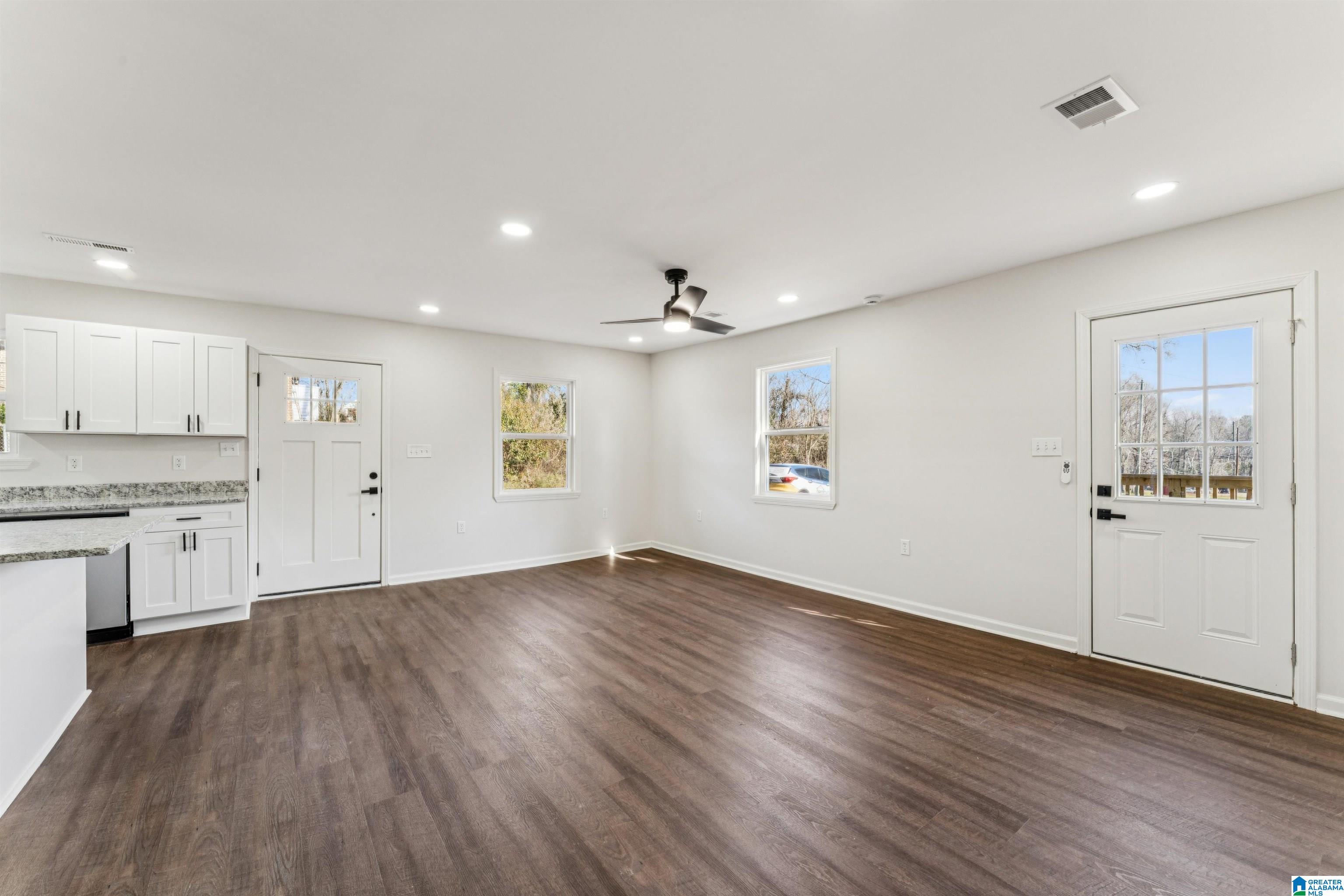 Homes for sale in Montevallo, AL | 140 Commerce Street, Montevallo, AL 35115 | MLS# 21442972