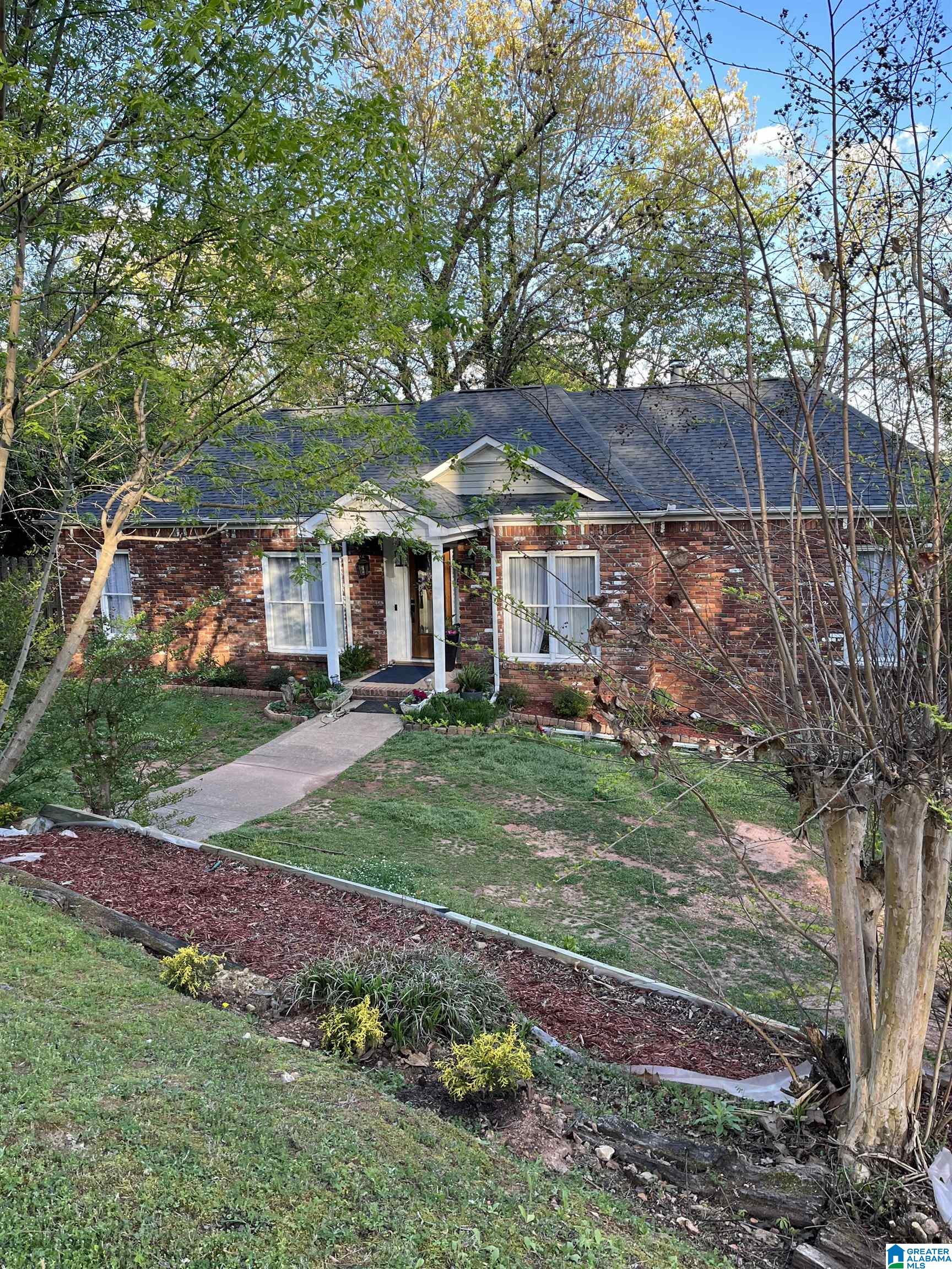Homes for sale in Birmingham, AL | 415 Yellowstone Dr, Birmingham, AL 35206 | MLS# 21442976