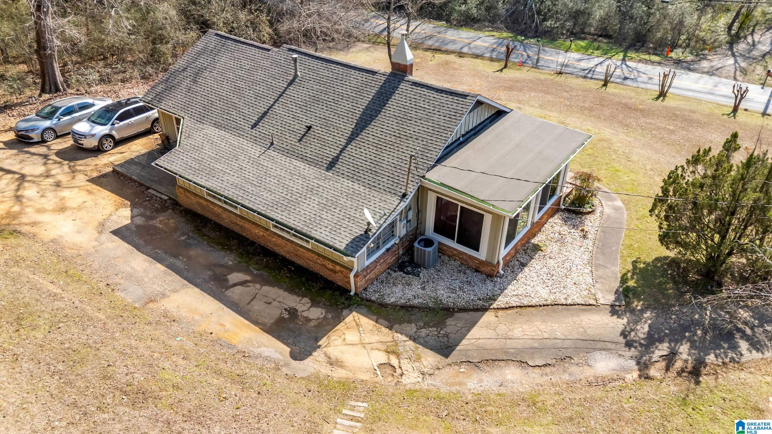 Homes for sale in Hueytown, AL | 216 Virginia Dr, Hueytown, AL 35023 | MLS# 21443040