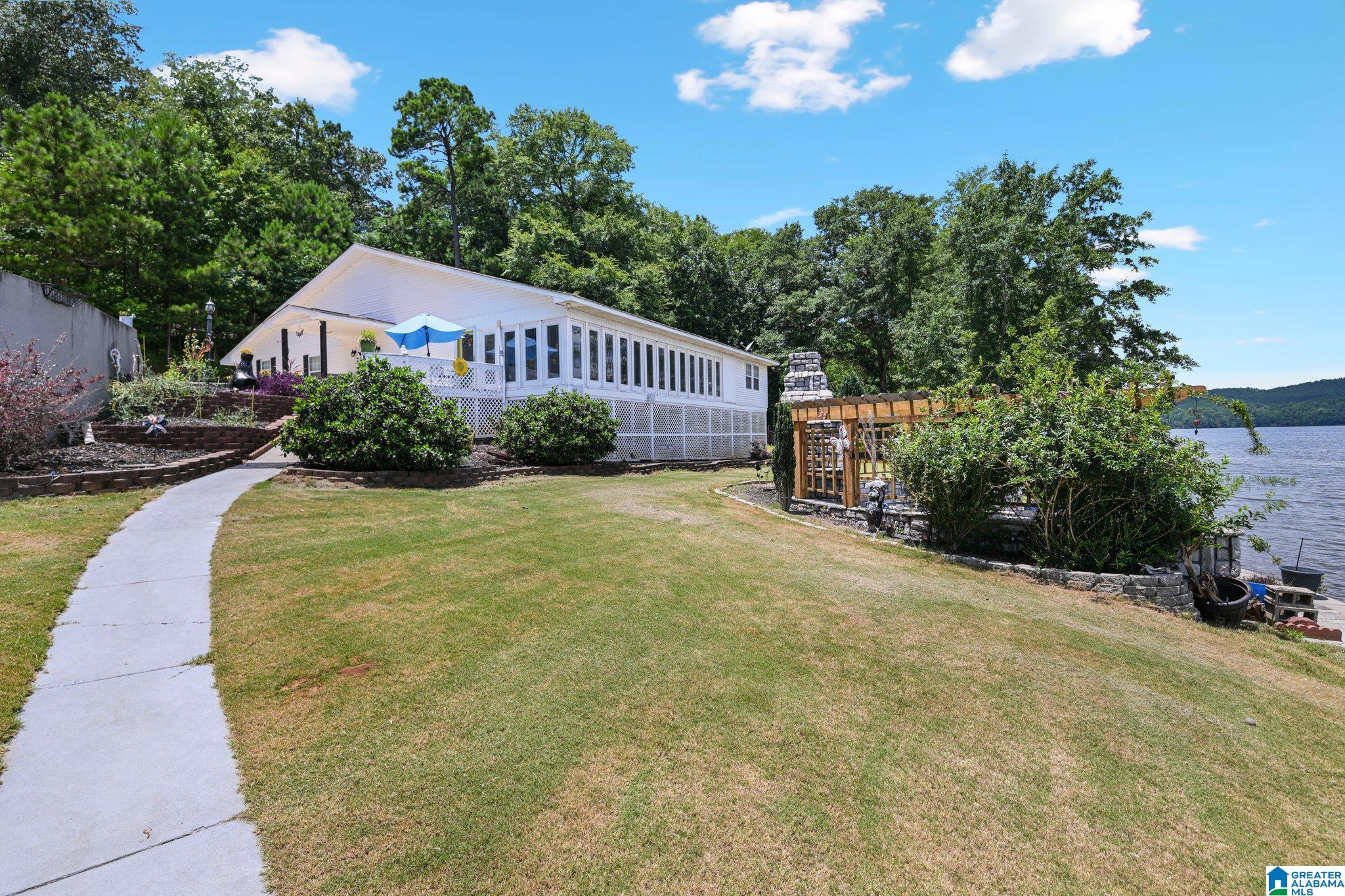 Homes for sale in Clanton, AL | 11137 County Road 28, Clanton, AL 35046 | MLS# 21443042