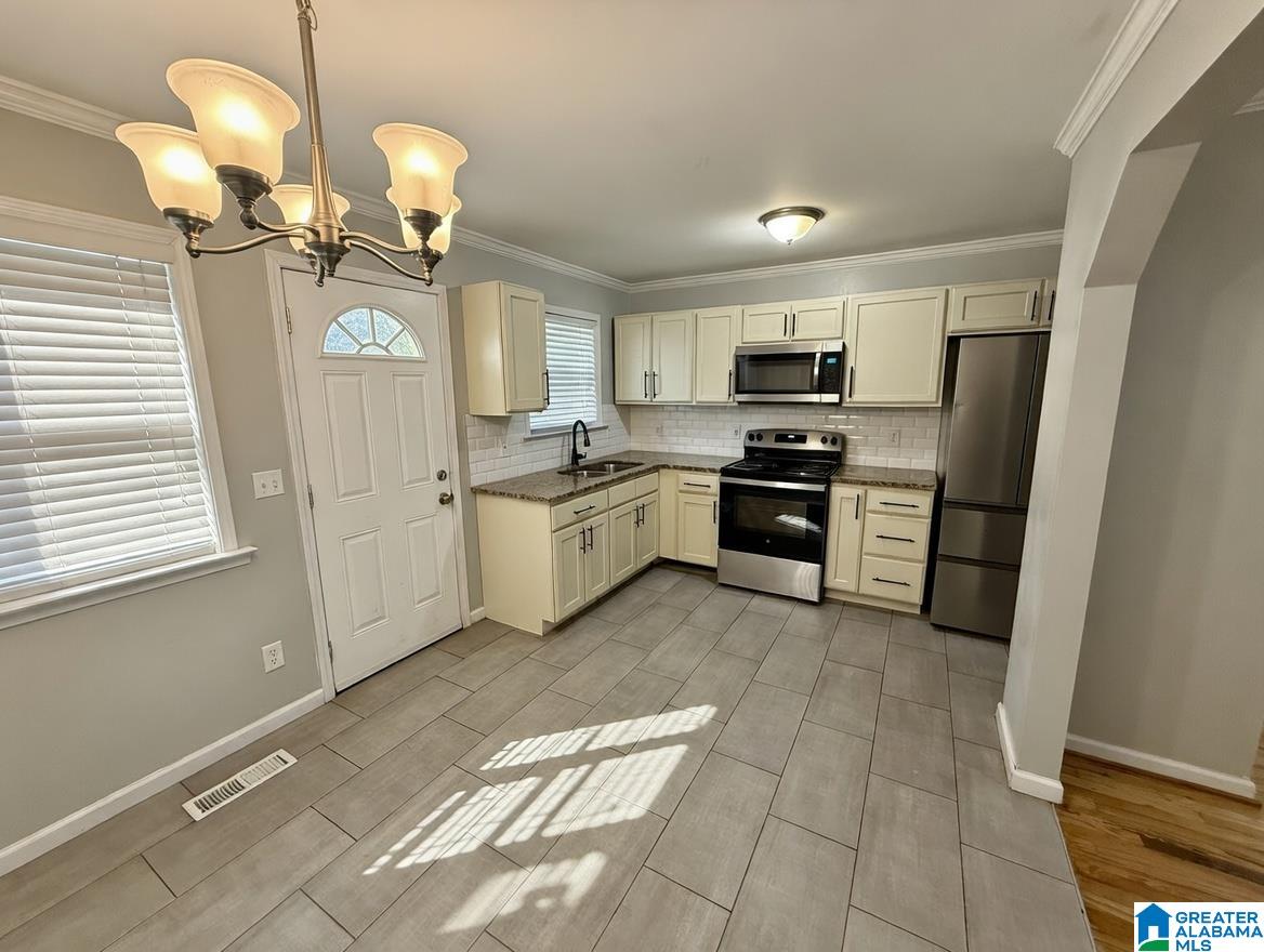 Homes for sale in Pinson, AL | 5630 Dug Hollow Road, Pinson, AL 35126 | MLS# 21443061