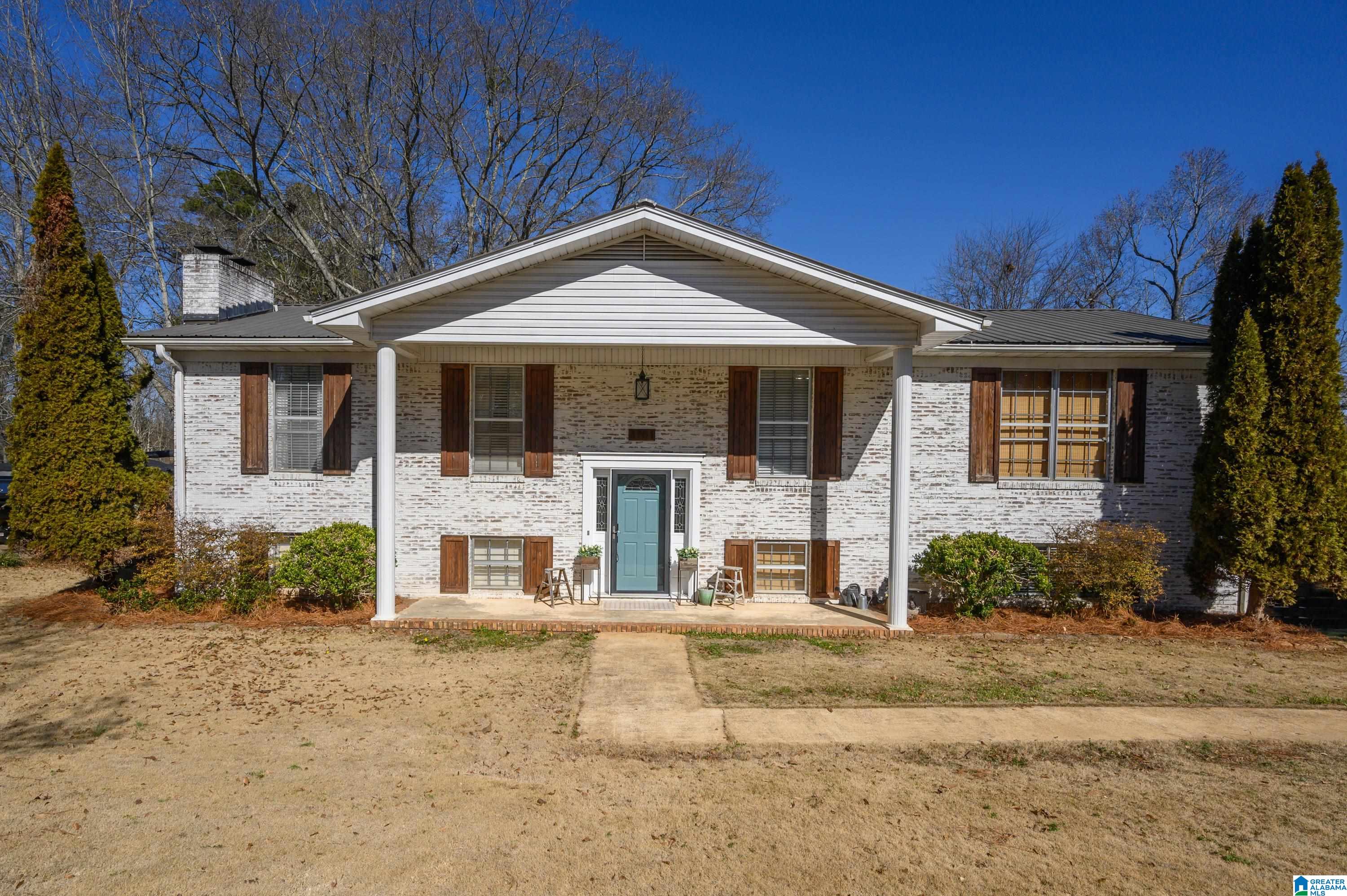 Homes for sale in Pell City, AL | 3701 Hayes Dr, Pell City, AL 35128 | MLS# 21443100