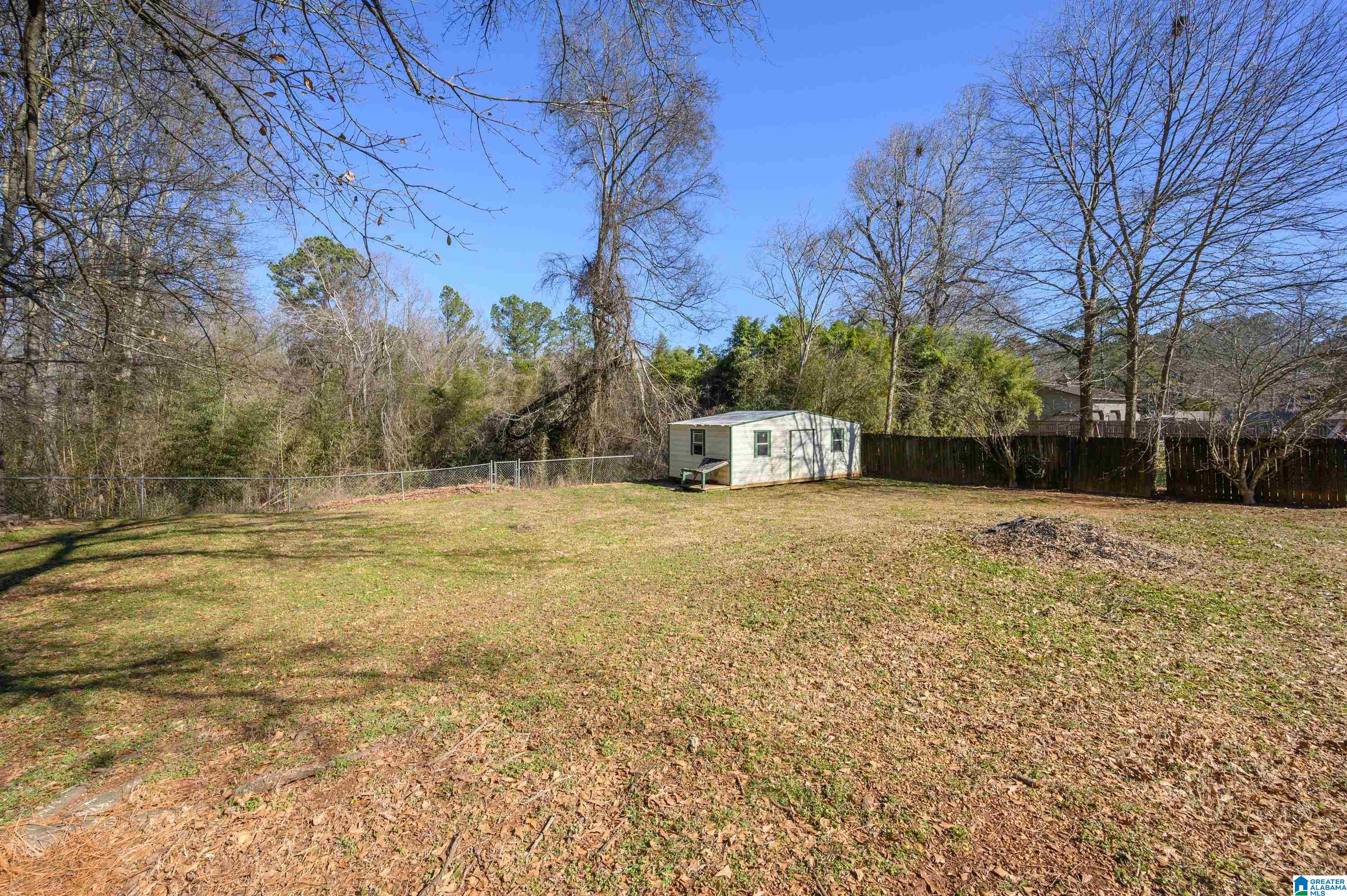 Homes for sale in Pell City, AL | 3701 Hayes Dr, Pell City, AL 35128 | MLS# 21443100