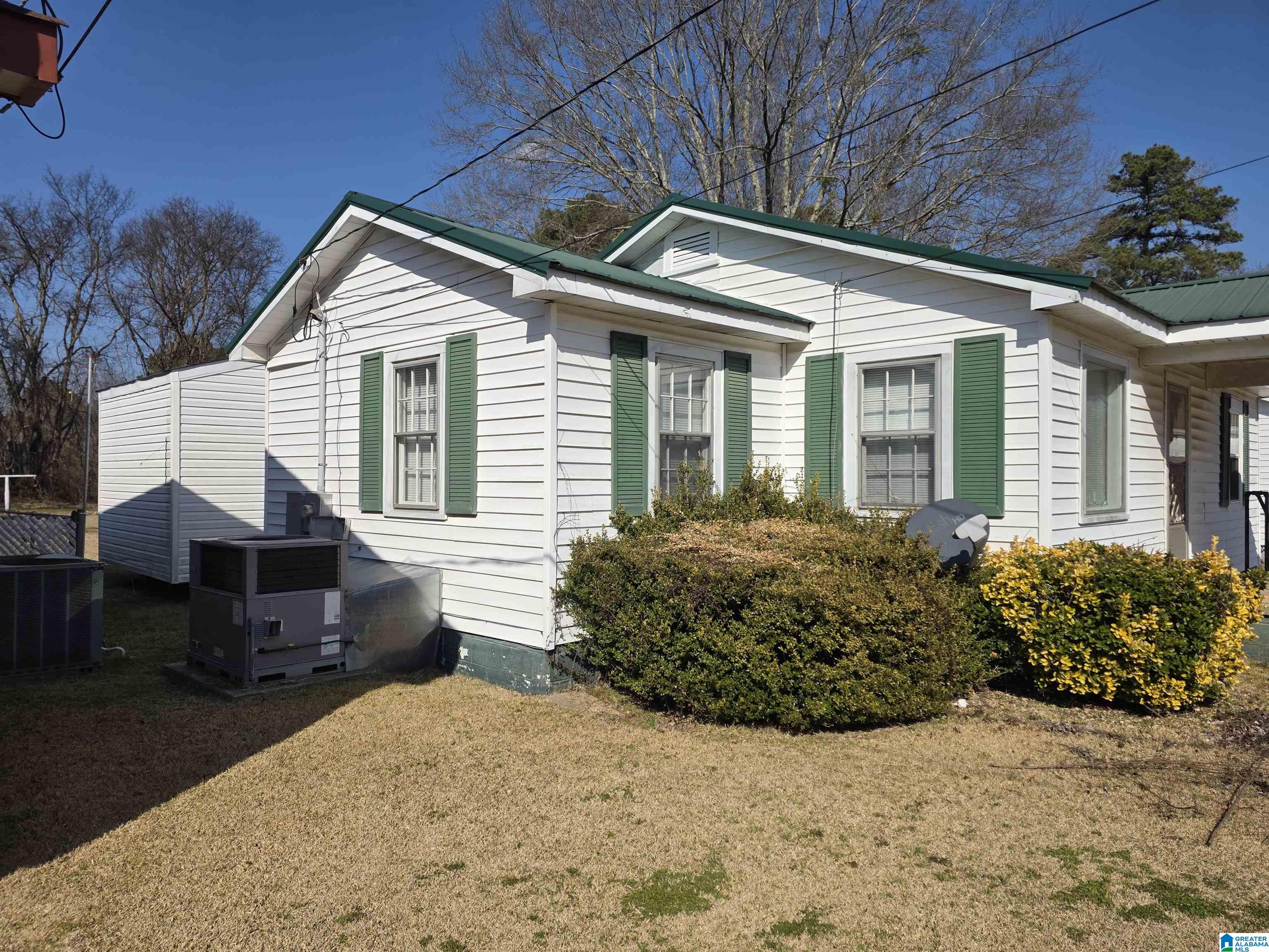 Photo 2 of Sale Pending at 533 Leahy Cir, Talladega, AL 35160 | MLS# 21443139 | Listing updated on 2026-09-21