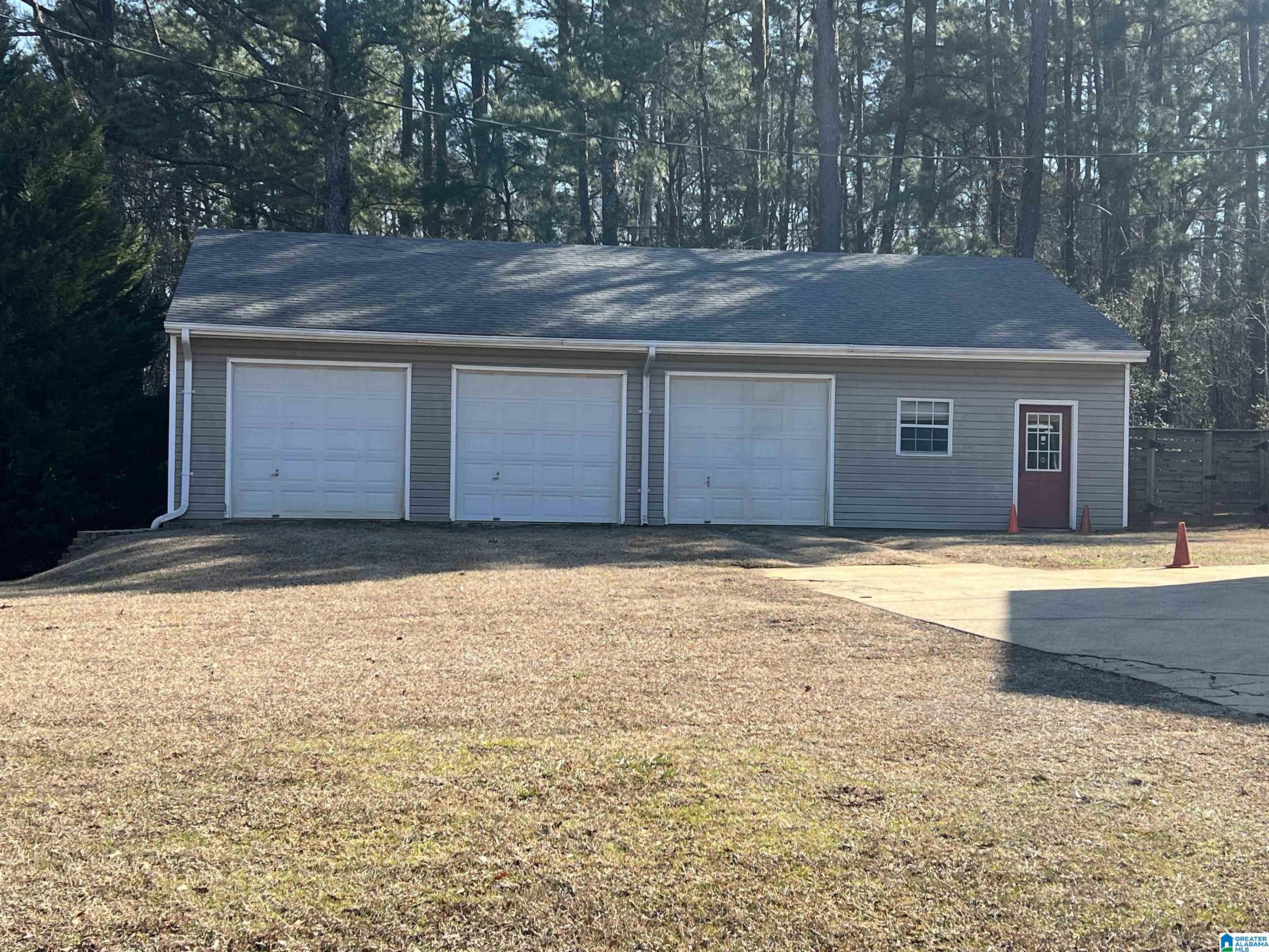 Homes for sale in Pinson, AL | 6601 Ewing Road, Pinson, AL 35126 | MLS# 21443140