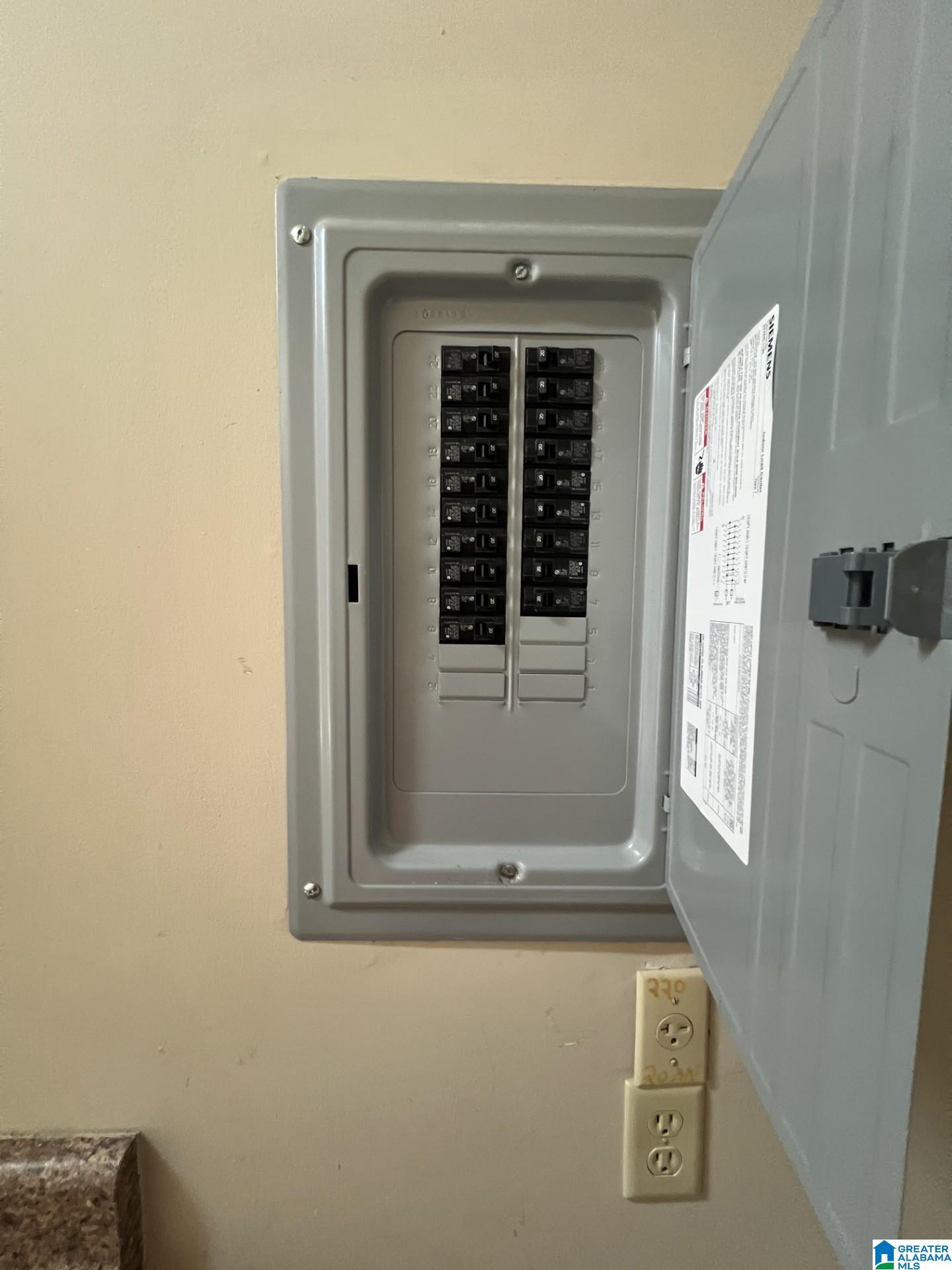 Homes for sale in Clanton, AL | 1302 Lay Dam Road, Clanton, AL 35045 | MLS# 21443157