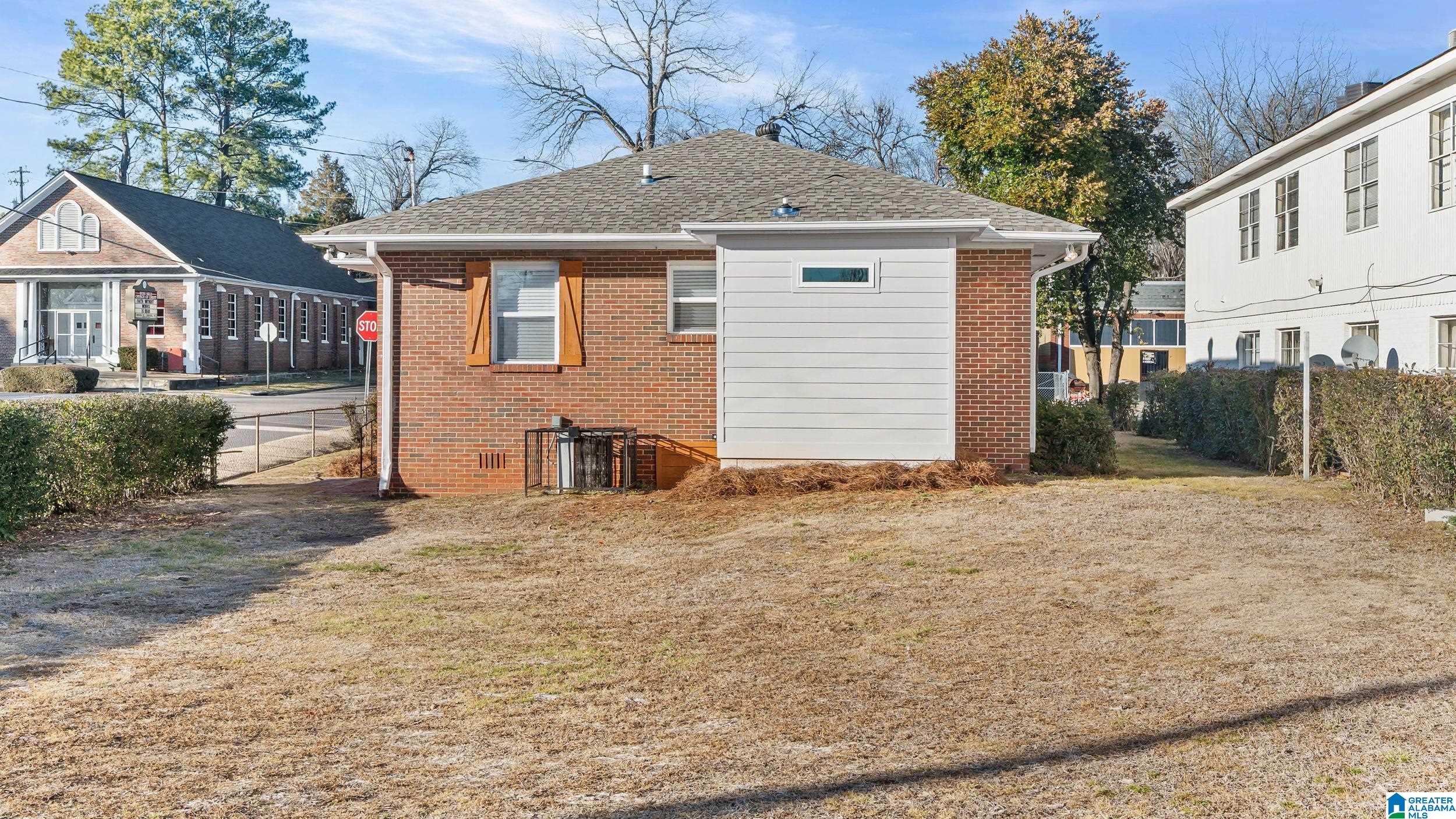 Homes for sale in Birmingham, AL | 1329 4th Avenue W, Birmingham, AL 35208 | MLS# 21443163
