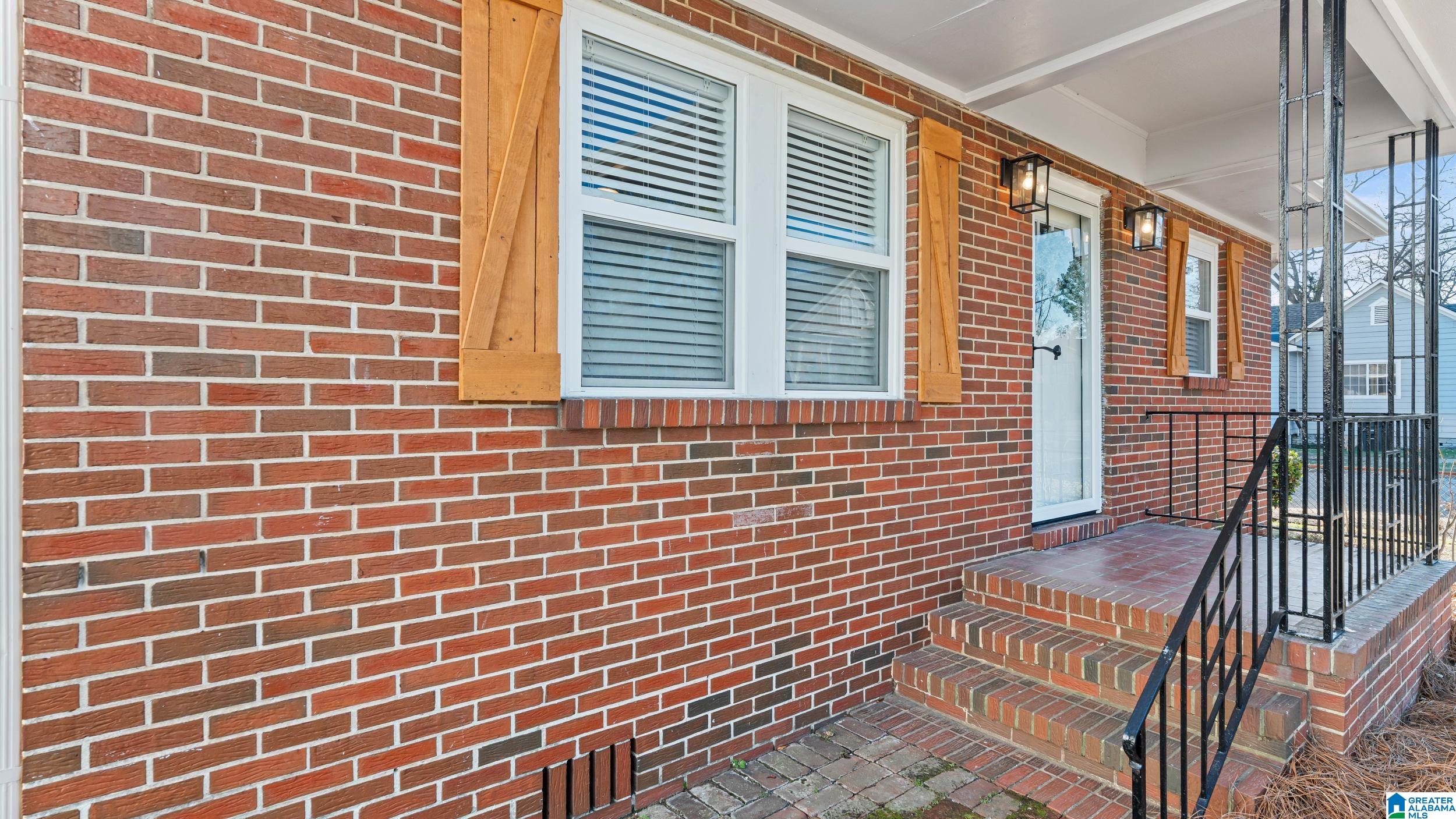 Homes for sale in Birmingham, AL | 1329 4Th Avenue W, Birmingham, AL 35208 | MLS# 21443163