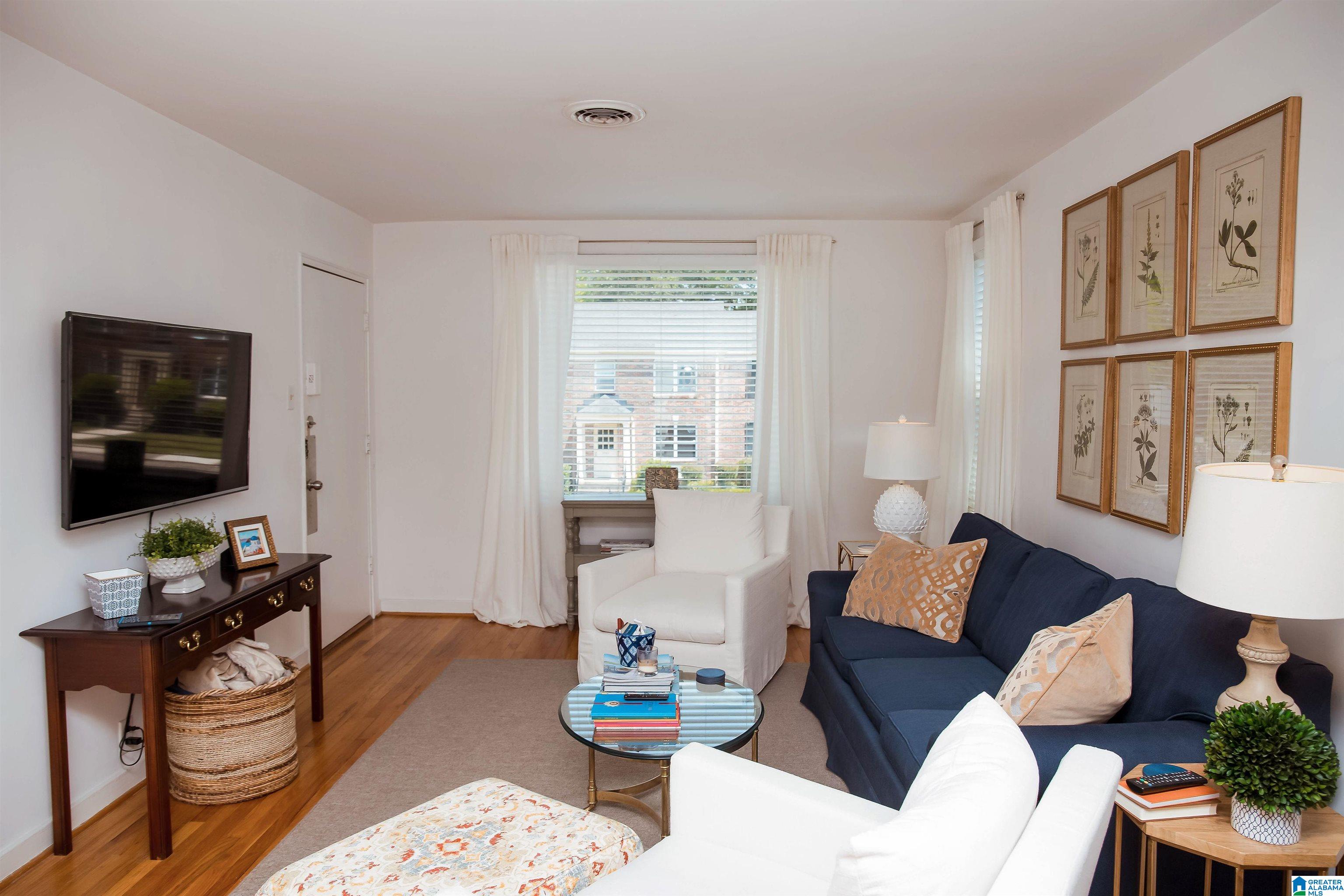 Homes for sale in Mountain Brook, AL | 2503 Mountain Brook Circle #C, Mountain Brook, AL 35223 | MLS# 21443183