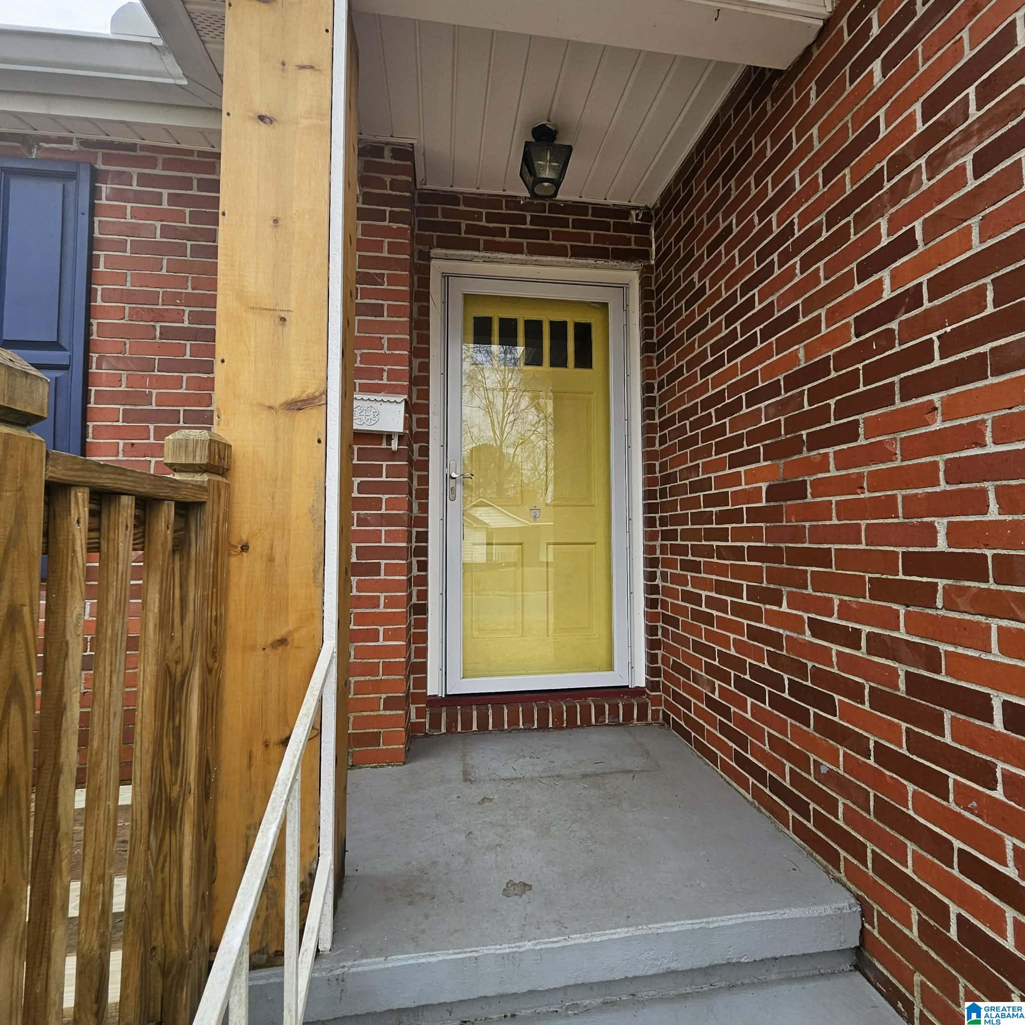 Homes for sale in Sylacauga, AL | 605 Spring Dr, Sylacauga, AL 35150 | MLS# 21443190