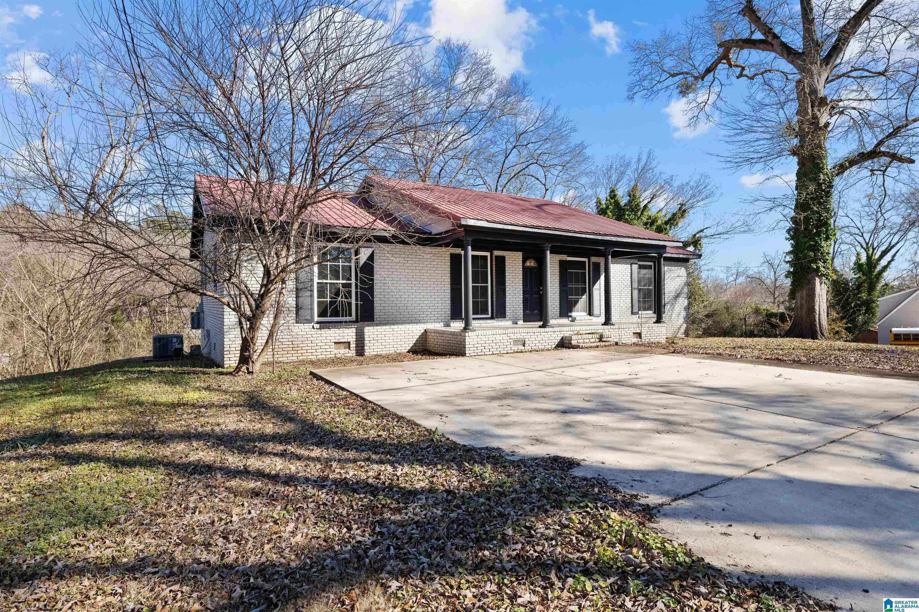 Photo 3 of Sale Pending at 415 N Hill St, Talladega, AL 35160 | MLS# 21443193 | Listing updated on 2026-04-20