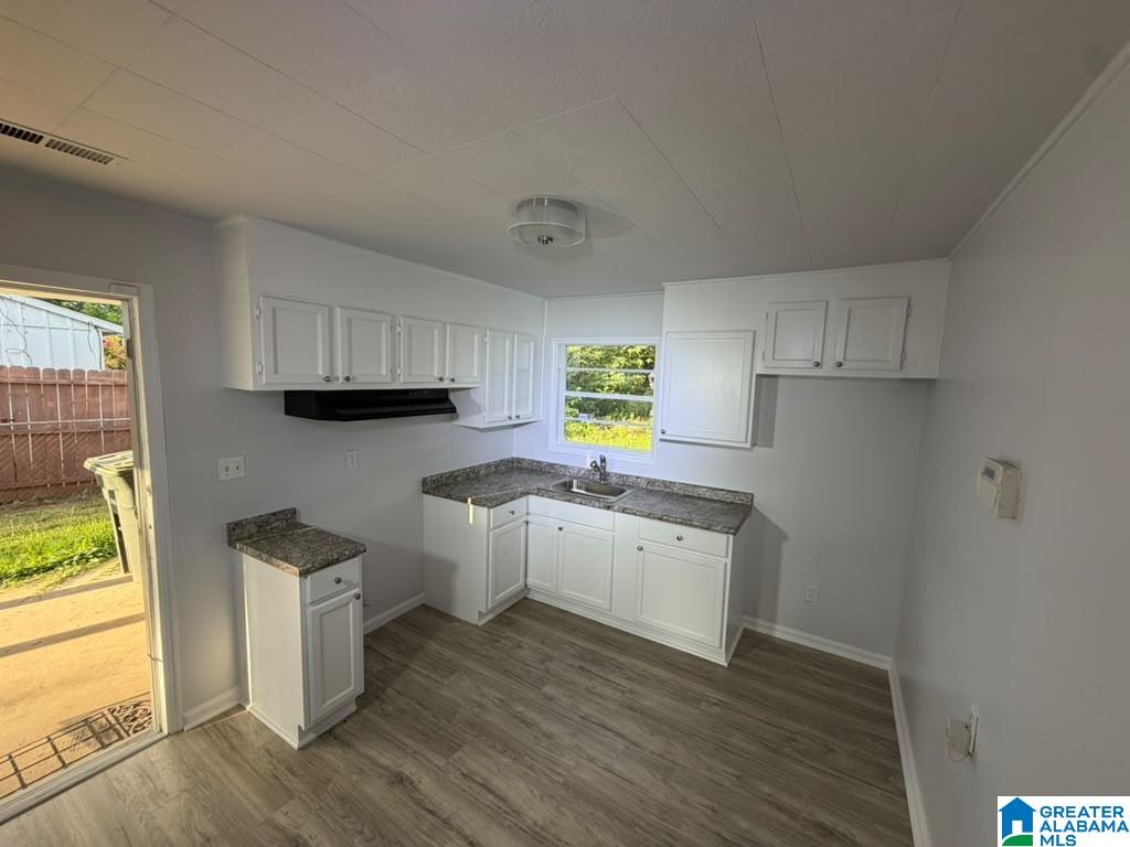 Photo 3 of Single family home for sale at 2421 Galaxie Dr Sw, Birmingham, AL 35211 | MLS# 21443224 | Listing updated on 2026-08-24