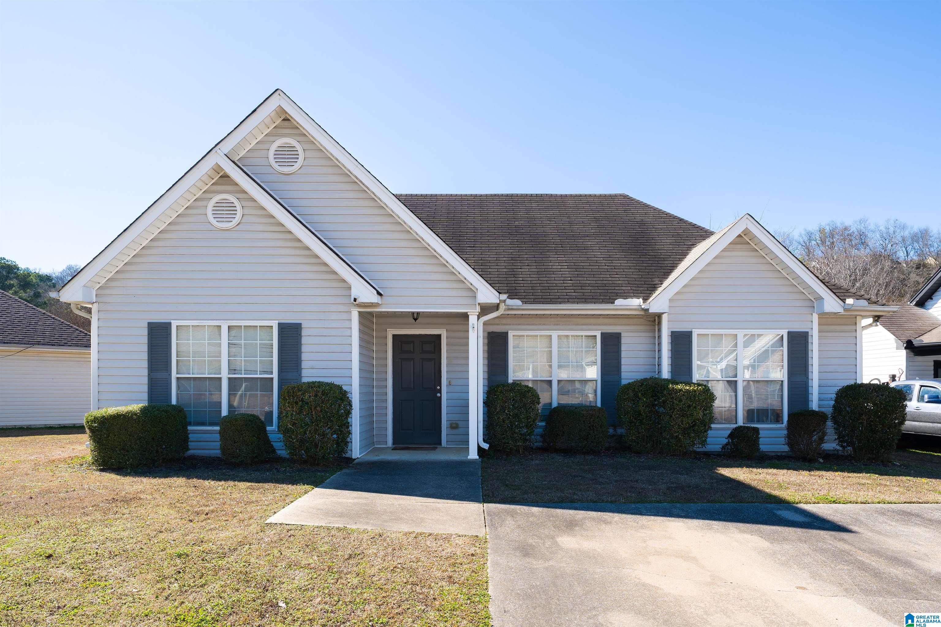 Homes for sale in Alabaster, AL | 209 Ironwood Circle, Alabaster, AL 35007 | MLS# 21443237