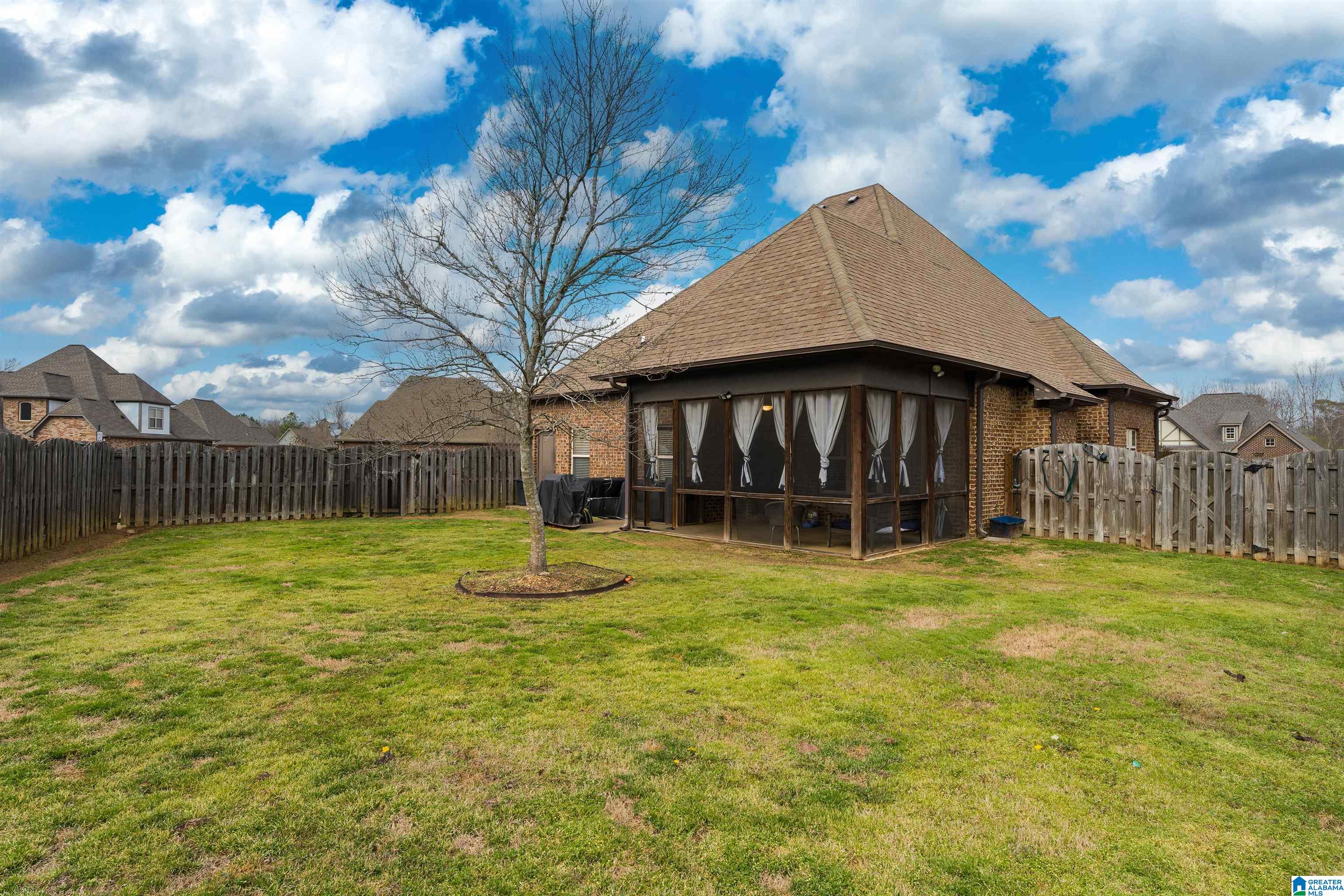 Homes for sale in Alabaster, AL | 221 Lacey Avenue, Alabaster, AL 35114 | MLS# 21443255