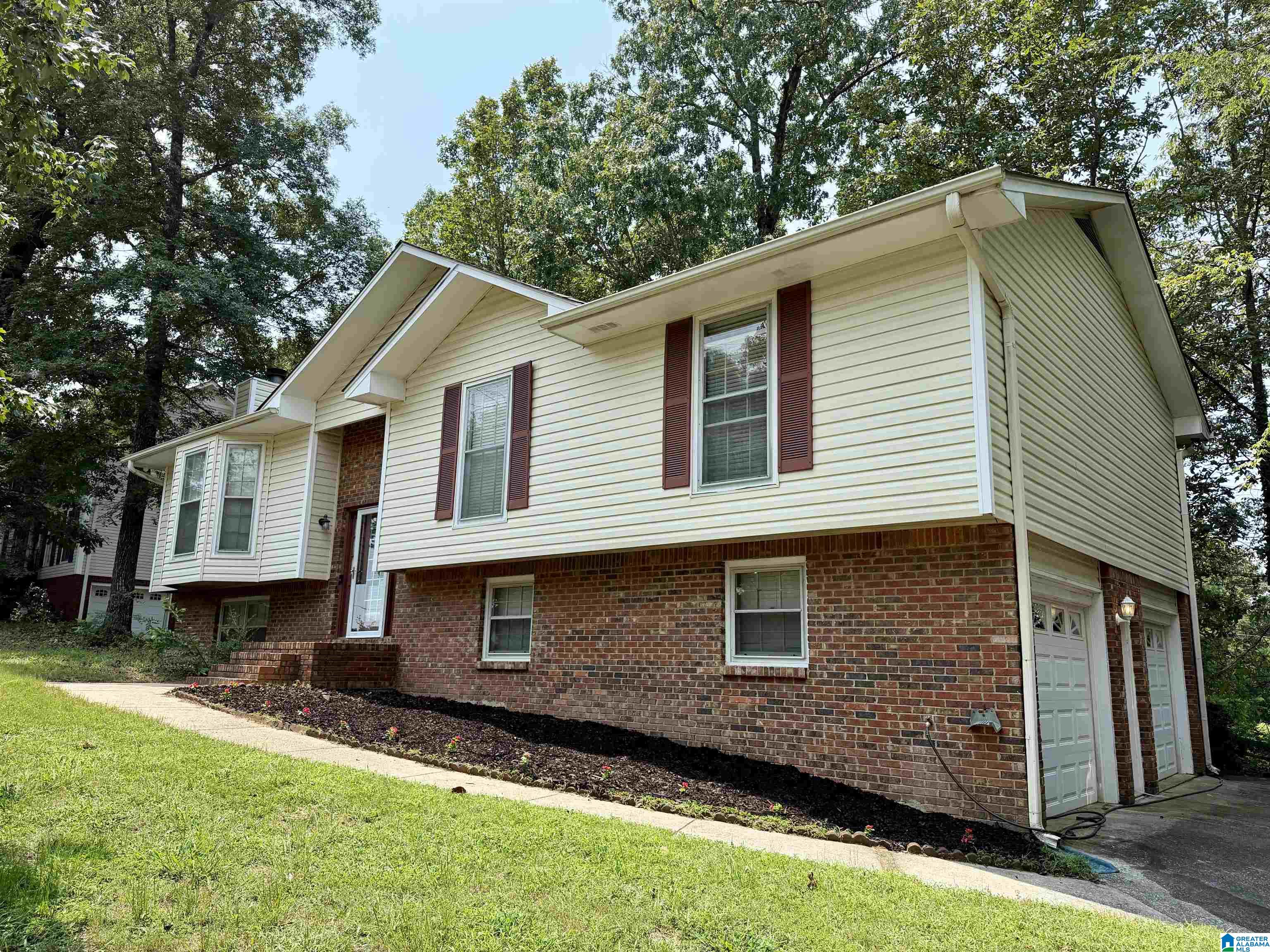 3rd image of 1435 Secretariat Dr, Helena, AL 35080 | MLS# 21443287