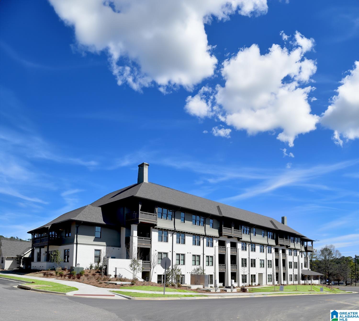 Homes for sale in Hoover, AL | 1801 Williamette Trace #111, Hoover, AL 35244 | MLS# 21443338