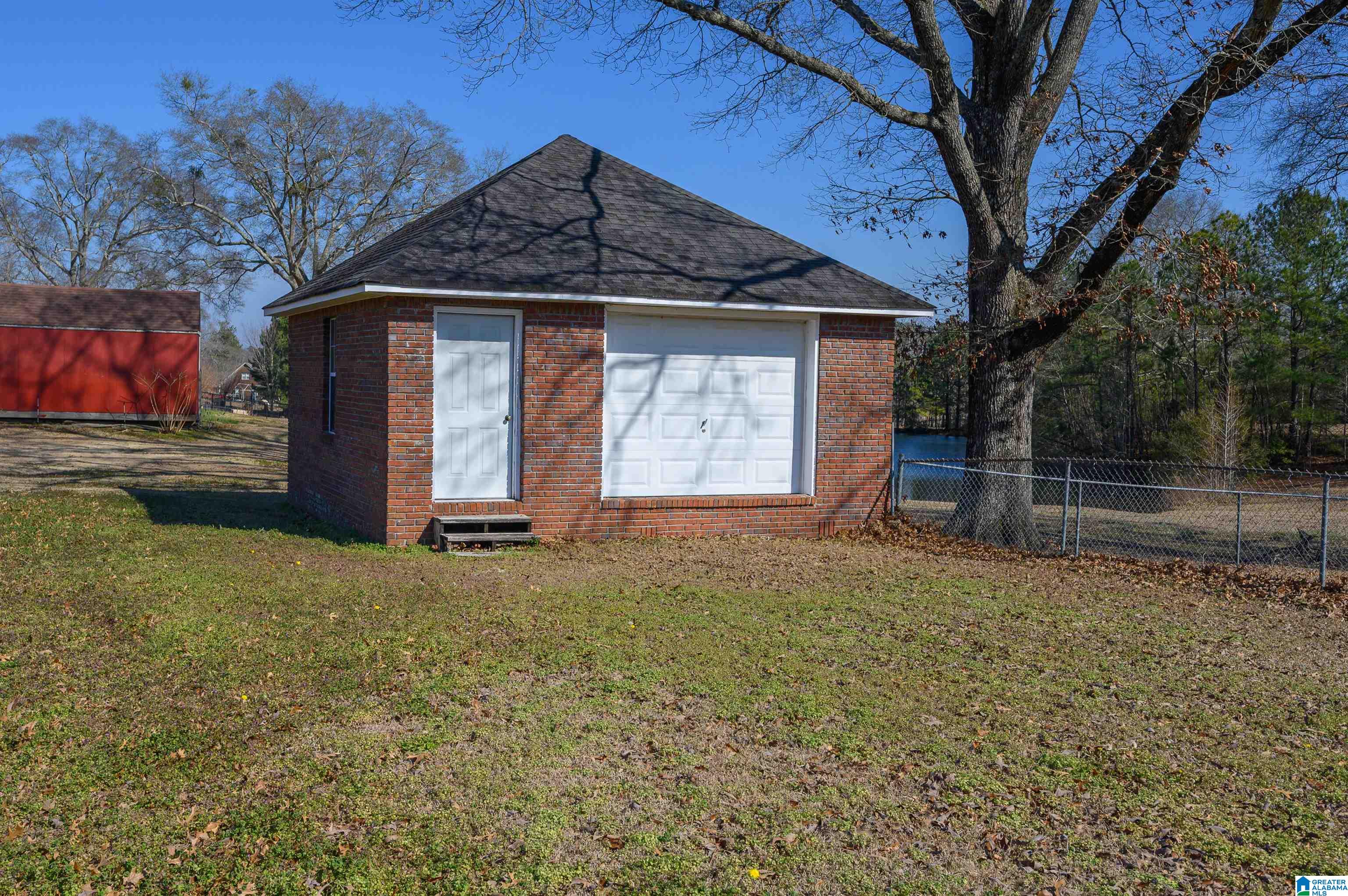 Homes for sale in Clanton, AL | 2810 County Road 81, Clanton, AL 35045 | MLS# 21443339