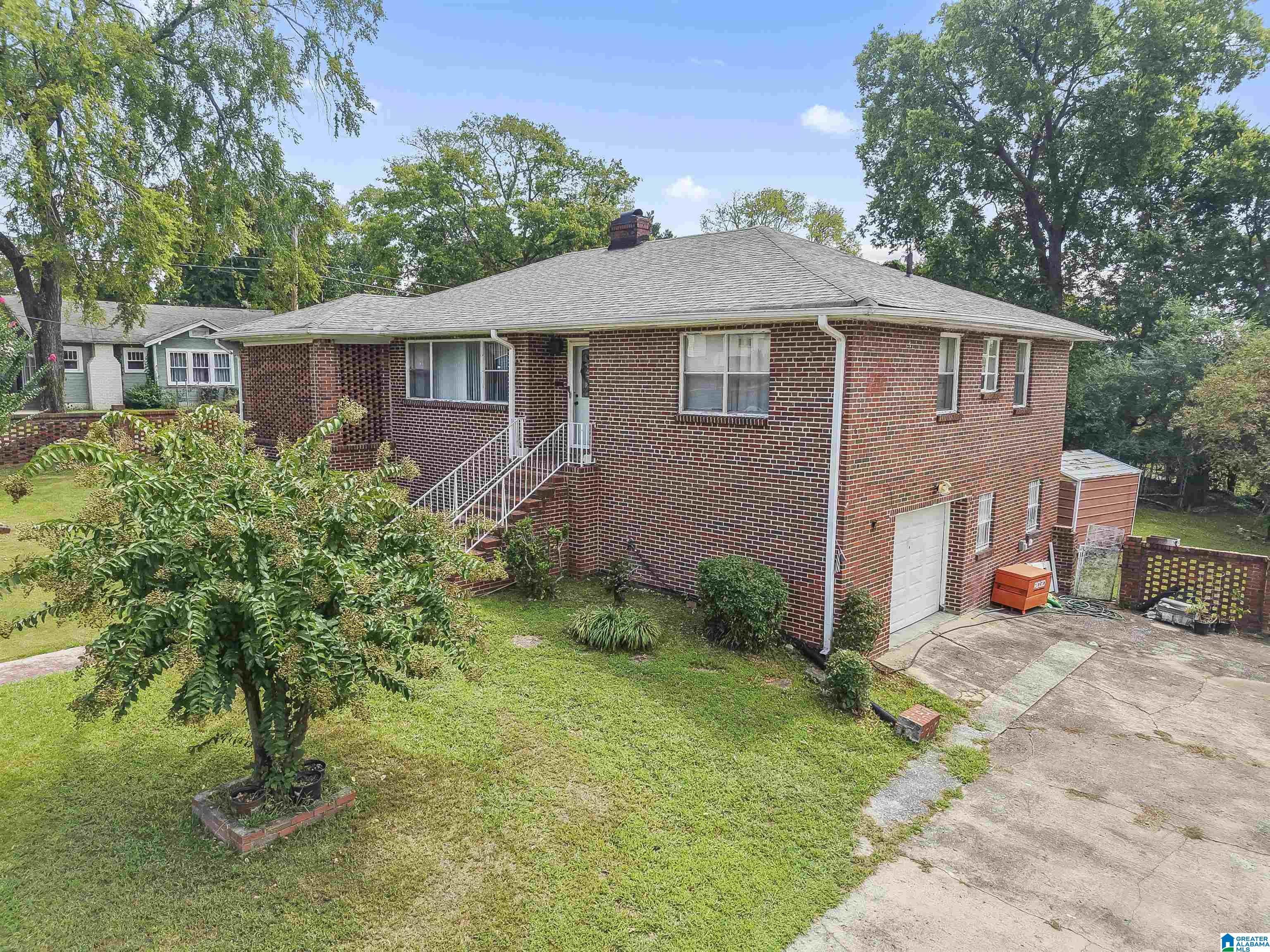 Homes for sale in Birmingham, AL | 1743 32Nd Street, Birmingham, AL 35208 | MLS# 21443340