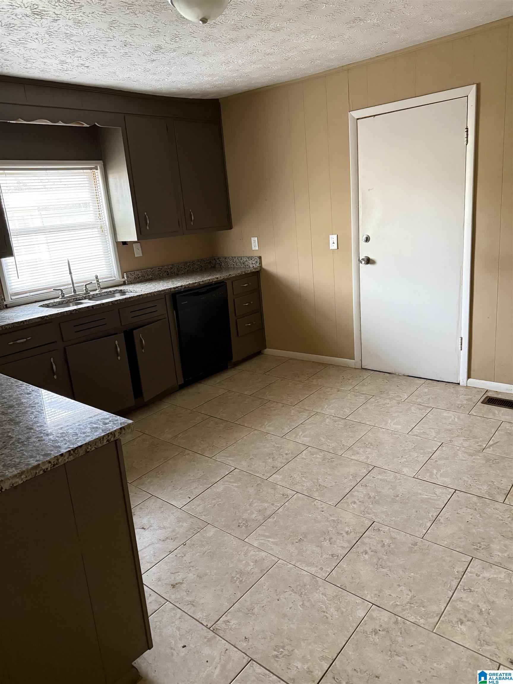 Homes for sale in Mount Olive, AL | 1220 Mccravy Lane, Mount Olive, AL 35117 | MLS# 21443355