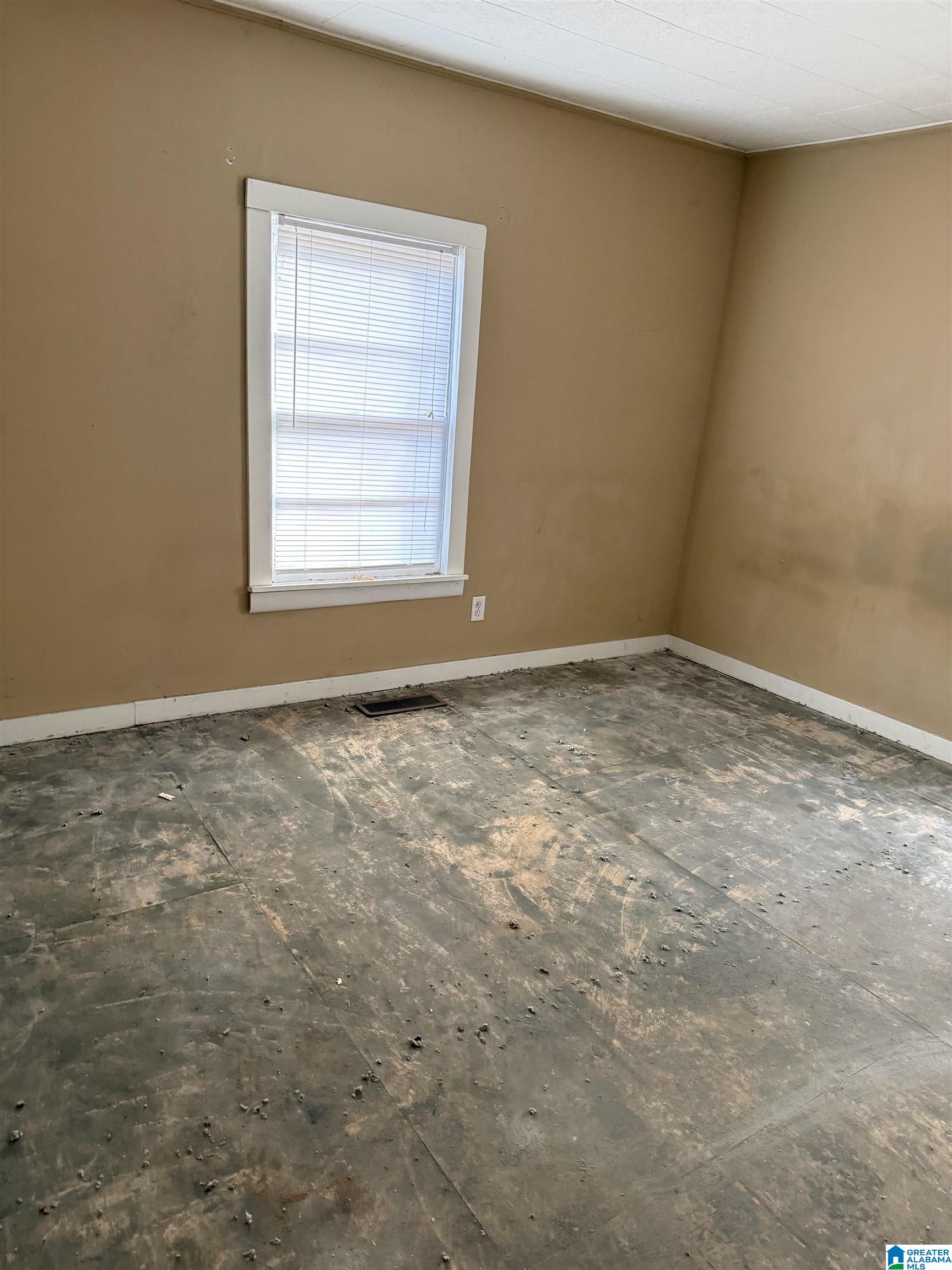 Homes for sale in Mount Olive, AL | 1220 Mccravy Lane, Mount Olive, AL 35117 | MLS# 21443355