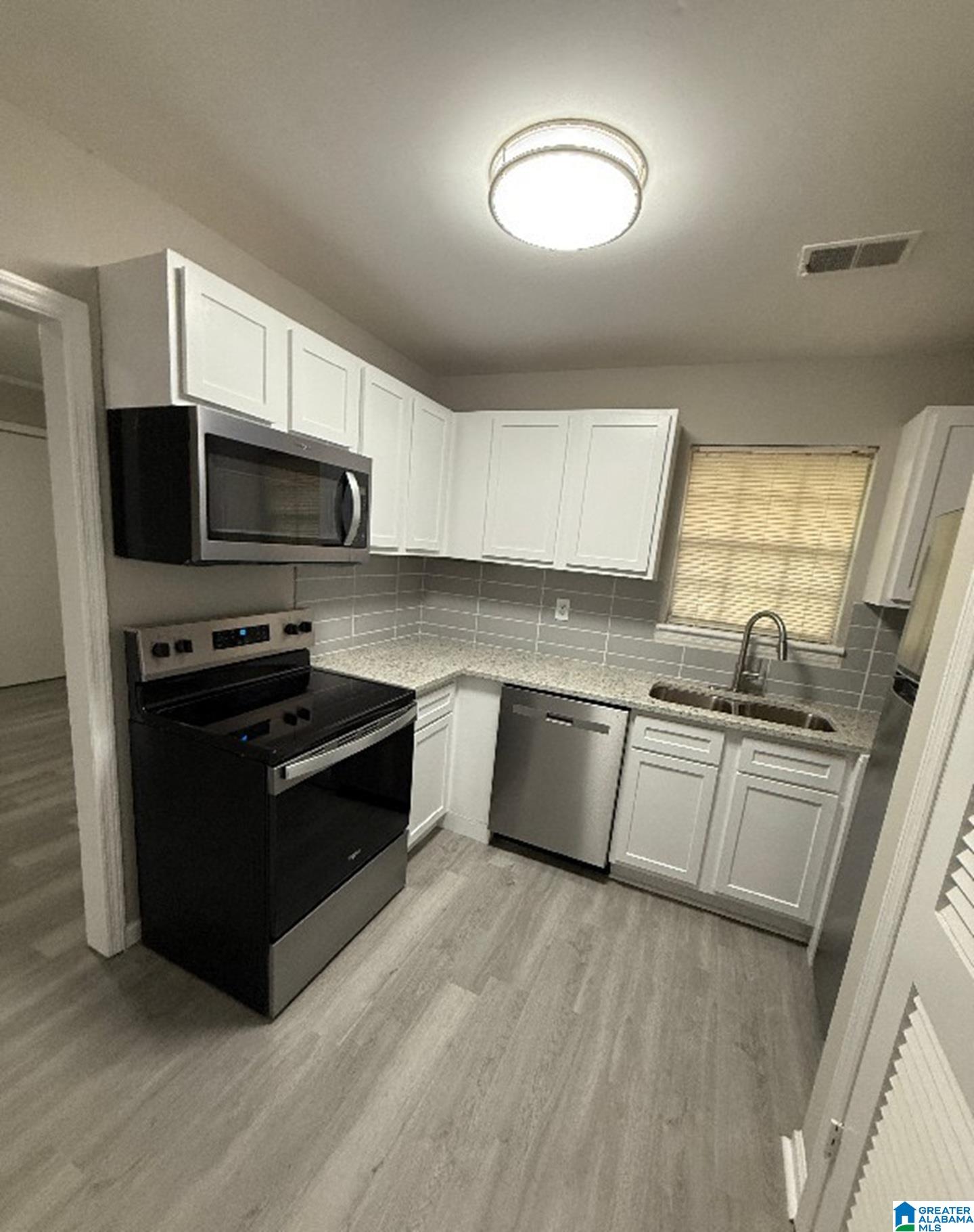 Homes for sale in Vestavia Hills, AL | 2106 Montreat Dr #D, Vestavia Hills, AL 35216 | MLS# 21443359