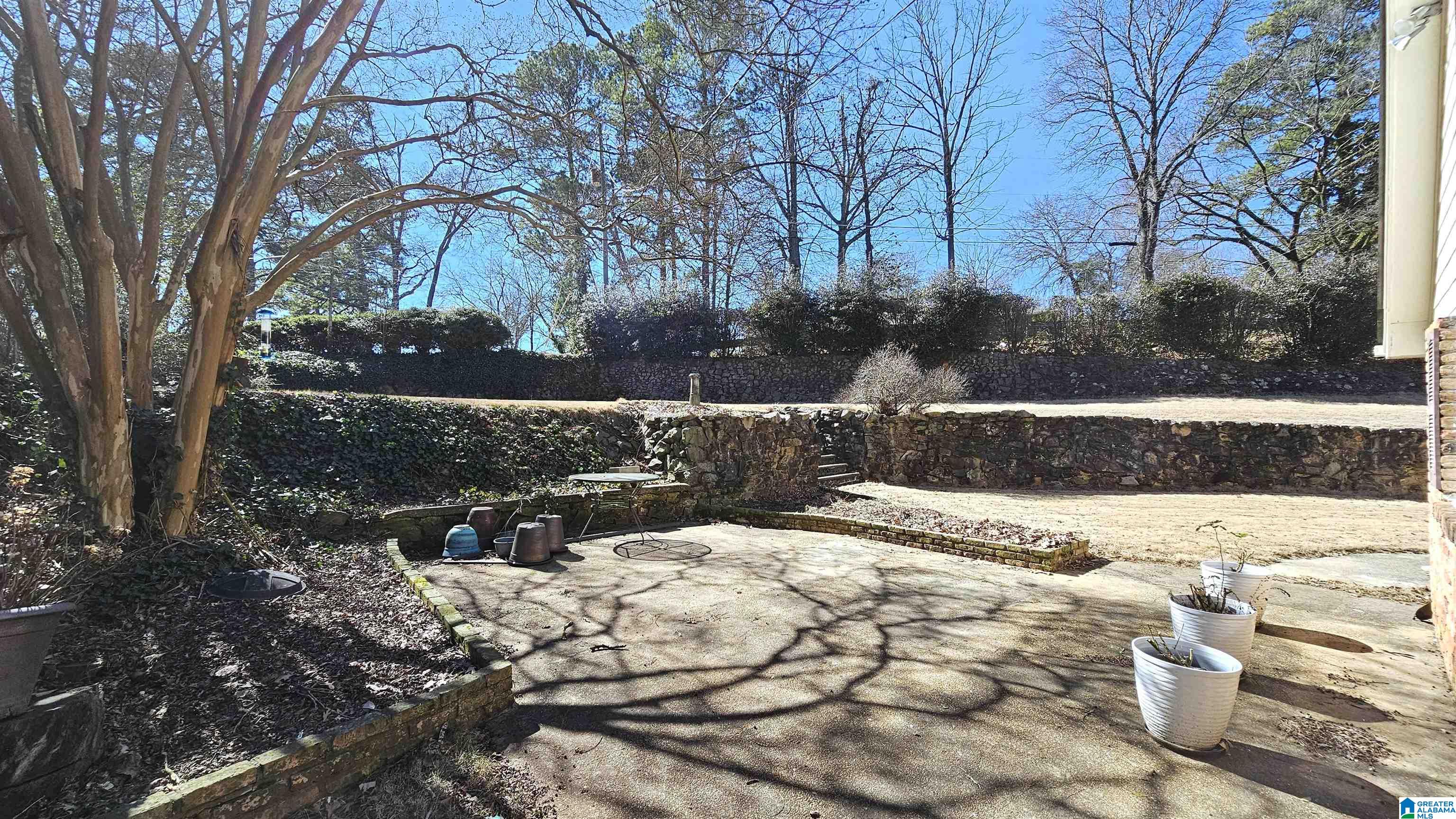 Homes for sale in Hueytown, AL | 3023 Cherokee Dr, Hueytown, AL 35023 | MLS# 21443377