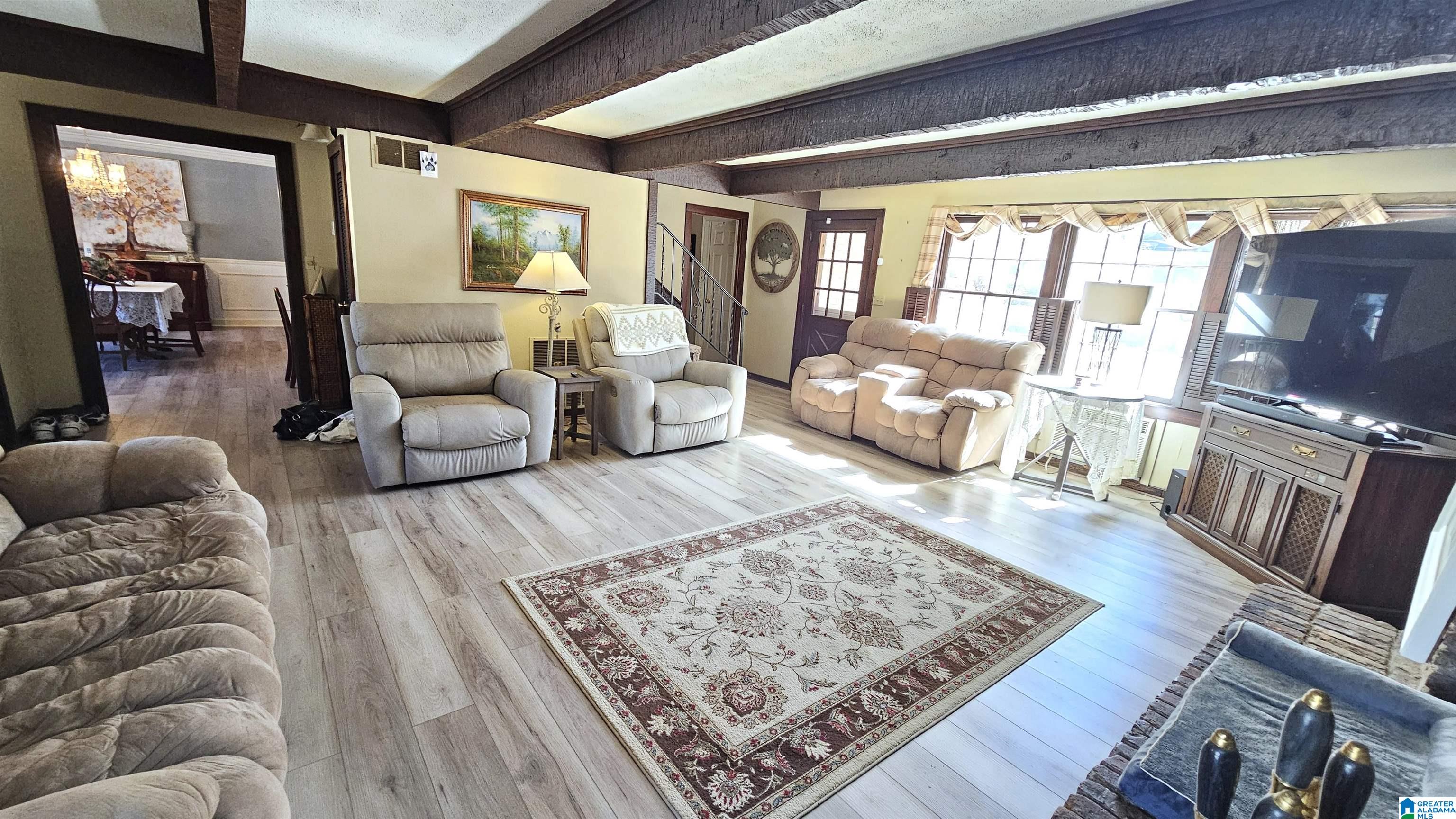 Homes for sale in Hueytown, AL | 3023 Cherokee Dr, Hueytown, AL 35023 | MLS# 21443377