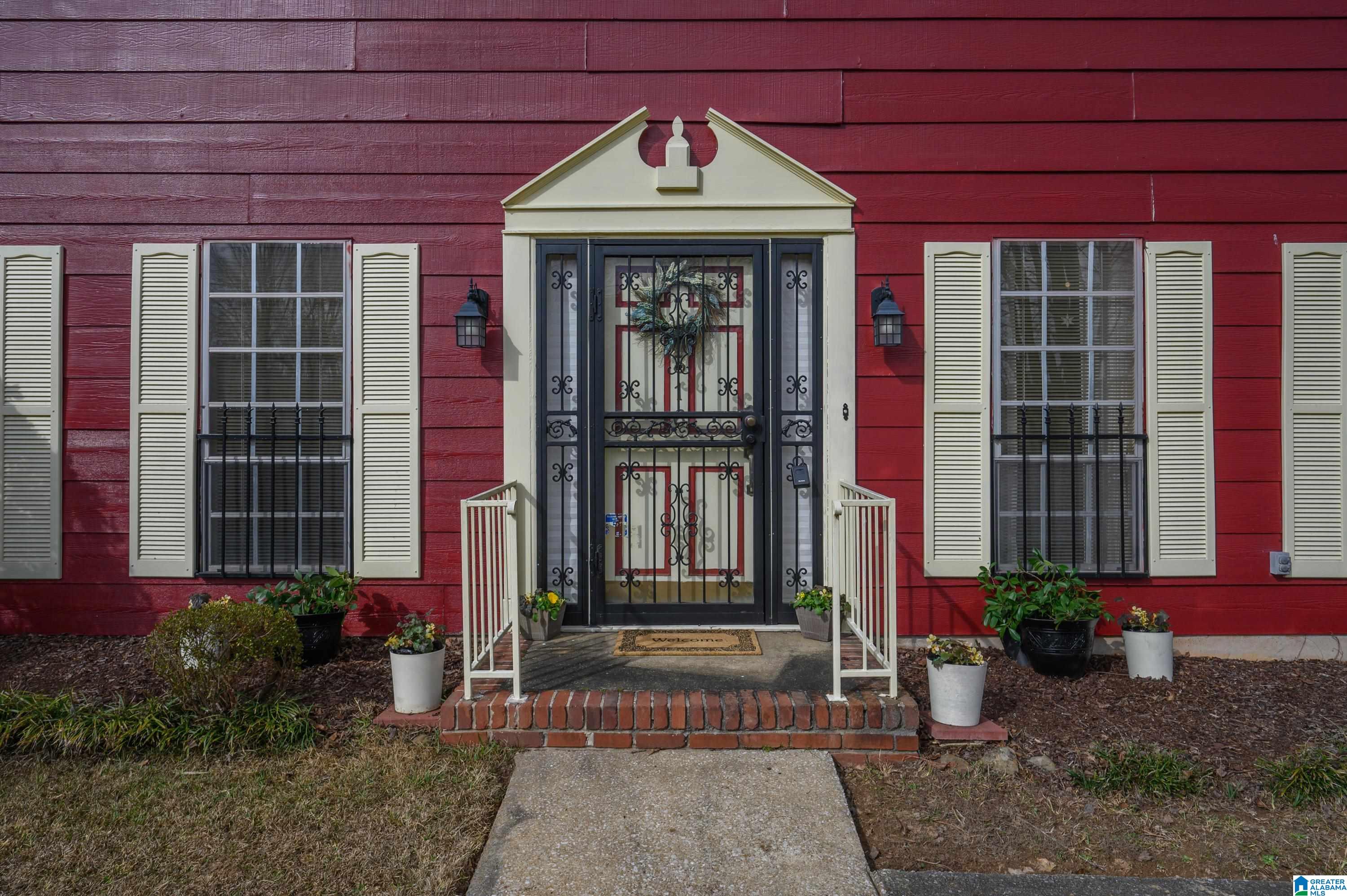 Homes for sale in Center Point, AL | 316 Tammy Sue Dr, Center Point, AL 35215 | MLS# 21443385