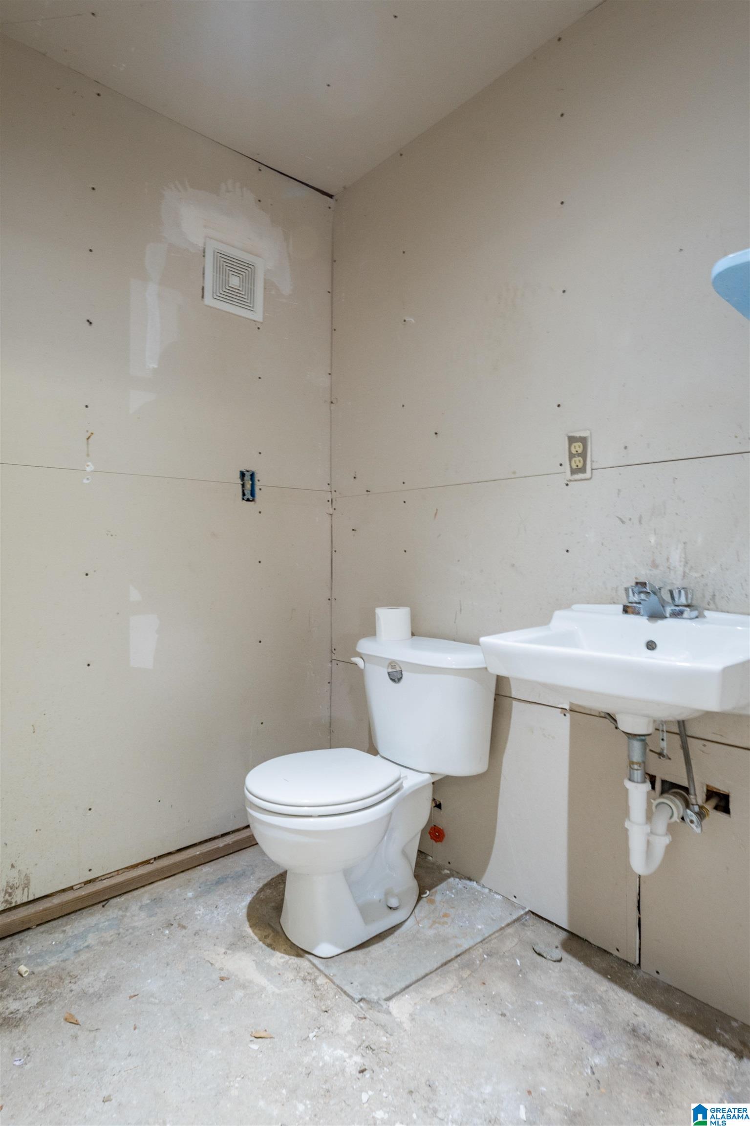 Homes for sale in Mount Olive, AL | 5632 Mckinney Road, Mount Olive, AL 35117 | MLS# 21443397