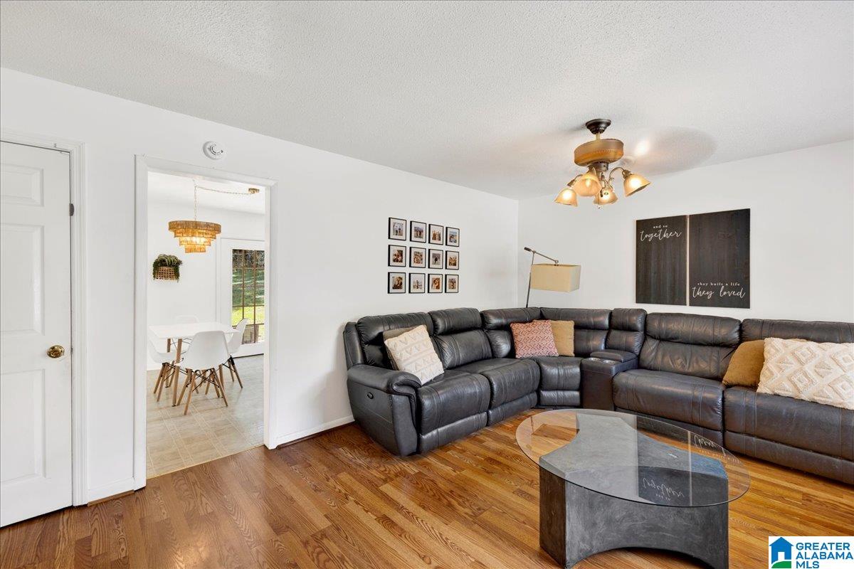 Homes for sale in Trussville, AL | 5861 Janet Dr, Trussville, AL 35173 | MLS# 21443402