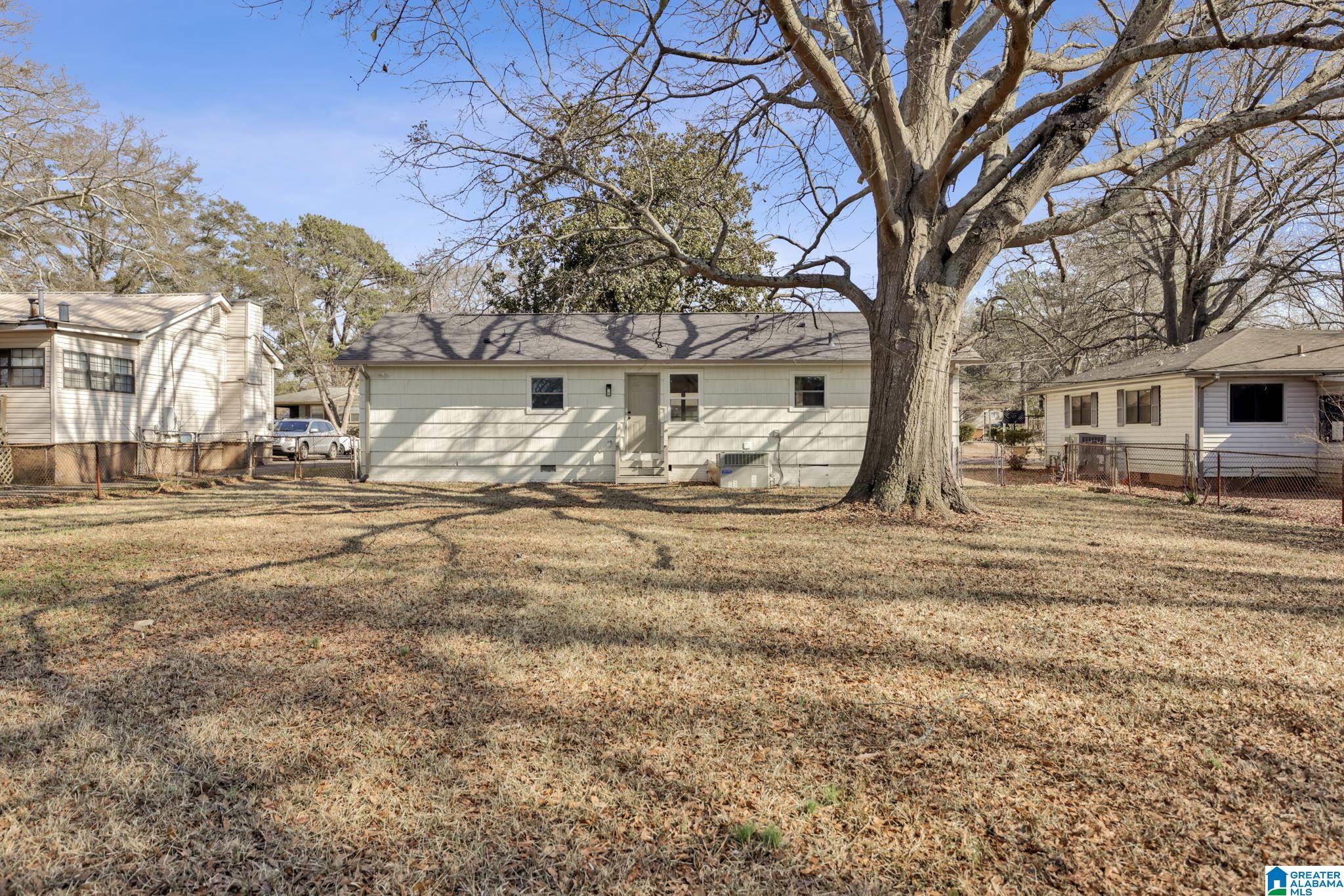 Homes for sale in Hueytown, AL | 168 Mabelon Dr, Hueytown, AL 35023 | MLS# 21443408