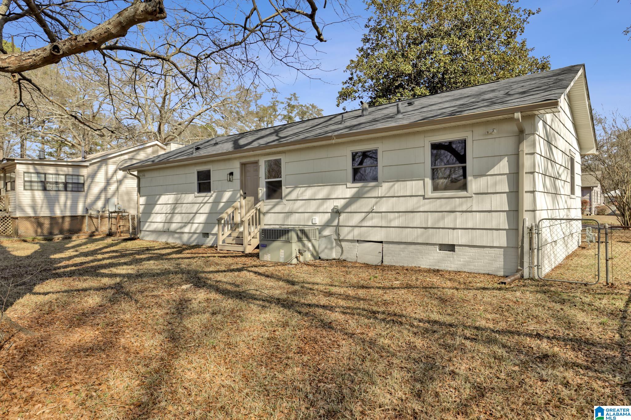 Homes for sale in Hueytown, AL | 168 Mabelon Dr, Hueytown, AL 35023 | MLS# 21443408