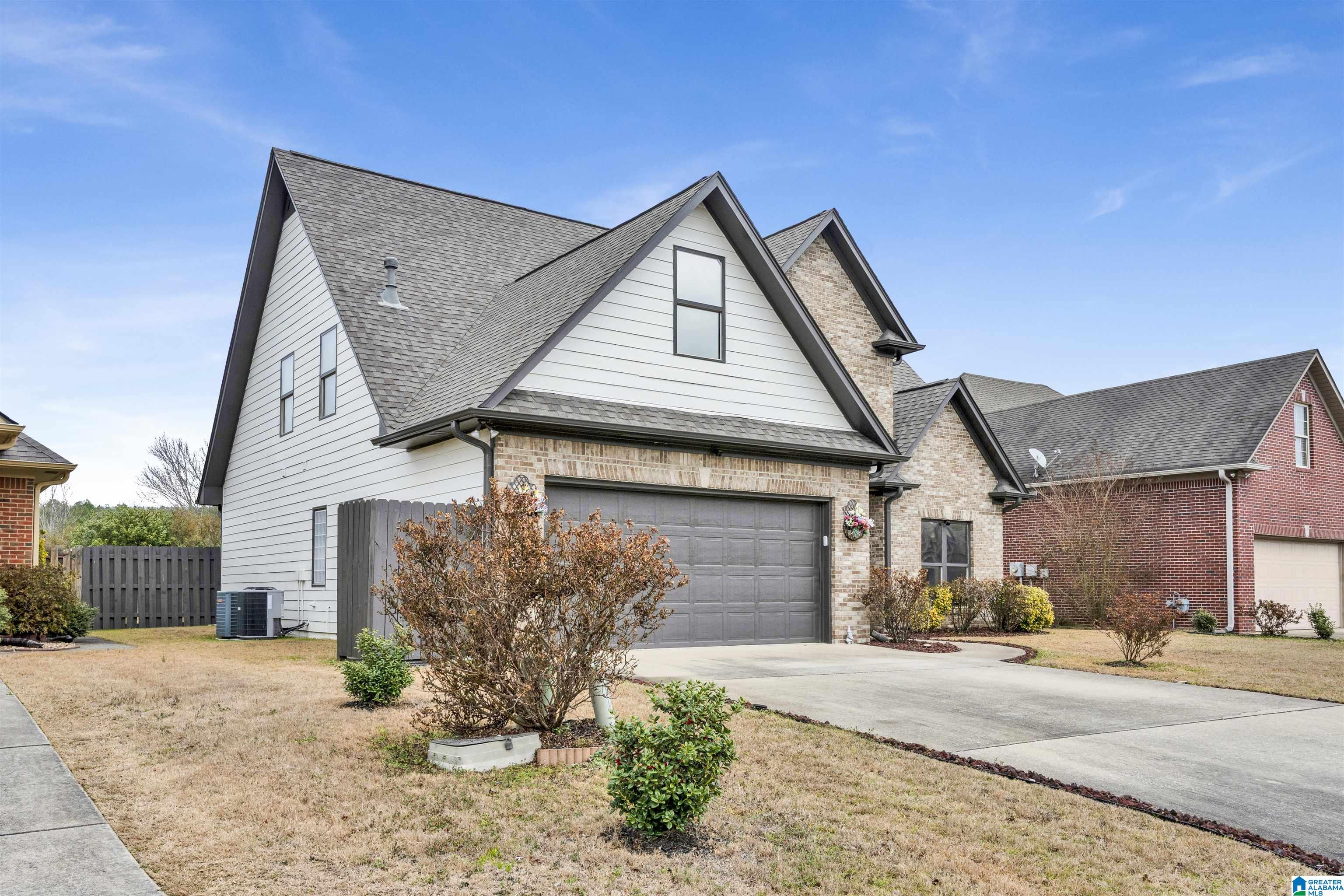 Homes for sale in Calera, AL | 639 Waterford Lane, Calera, AL 35040 | MLS# 21443410