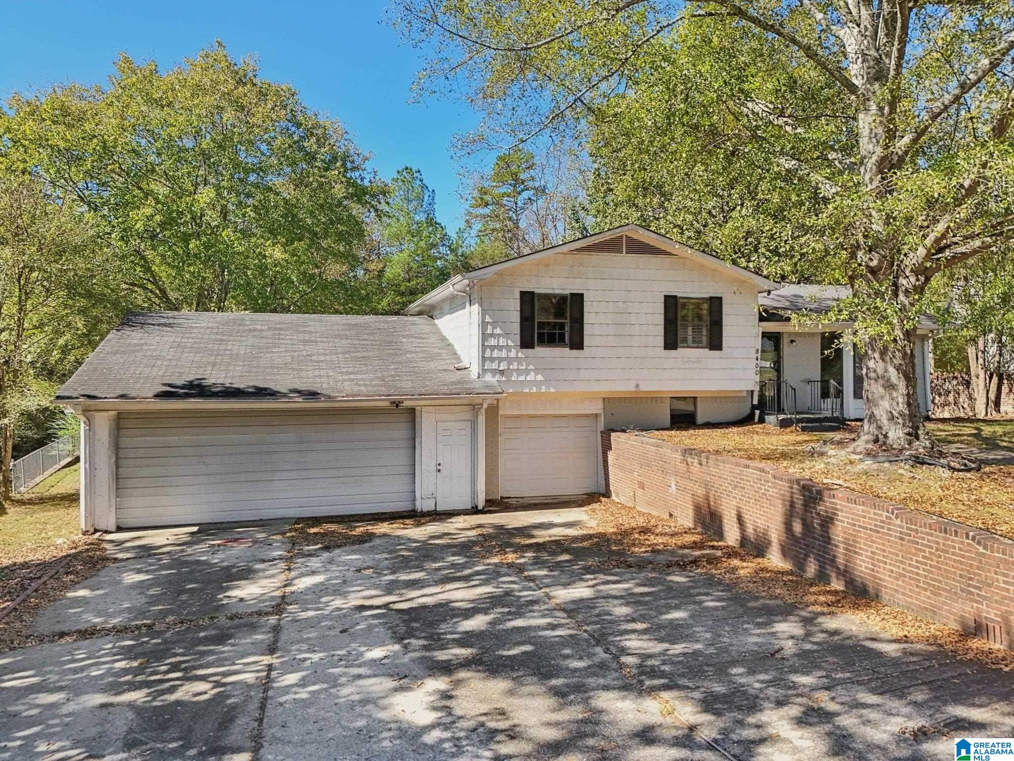 Homes for sale in Pinson, AL | 8400 Country Circle, Pinson, AL 35126 | MLS# 21443425