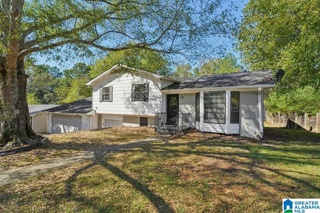 Homes for sale in Pinson, AL | 8400 Country Circle, Pinson, AL 35126 | MLS# 21443425