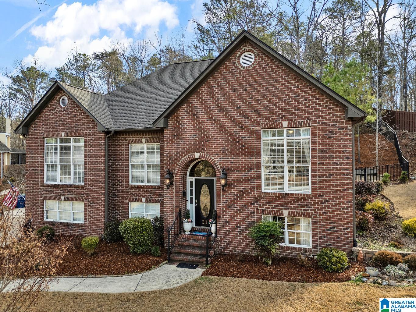 Homes for sale in Alabaster, AL | 211 Weatherly Club Dr, Alabaster, AL 35007 | MLS# 21443450