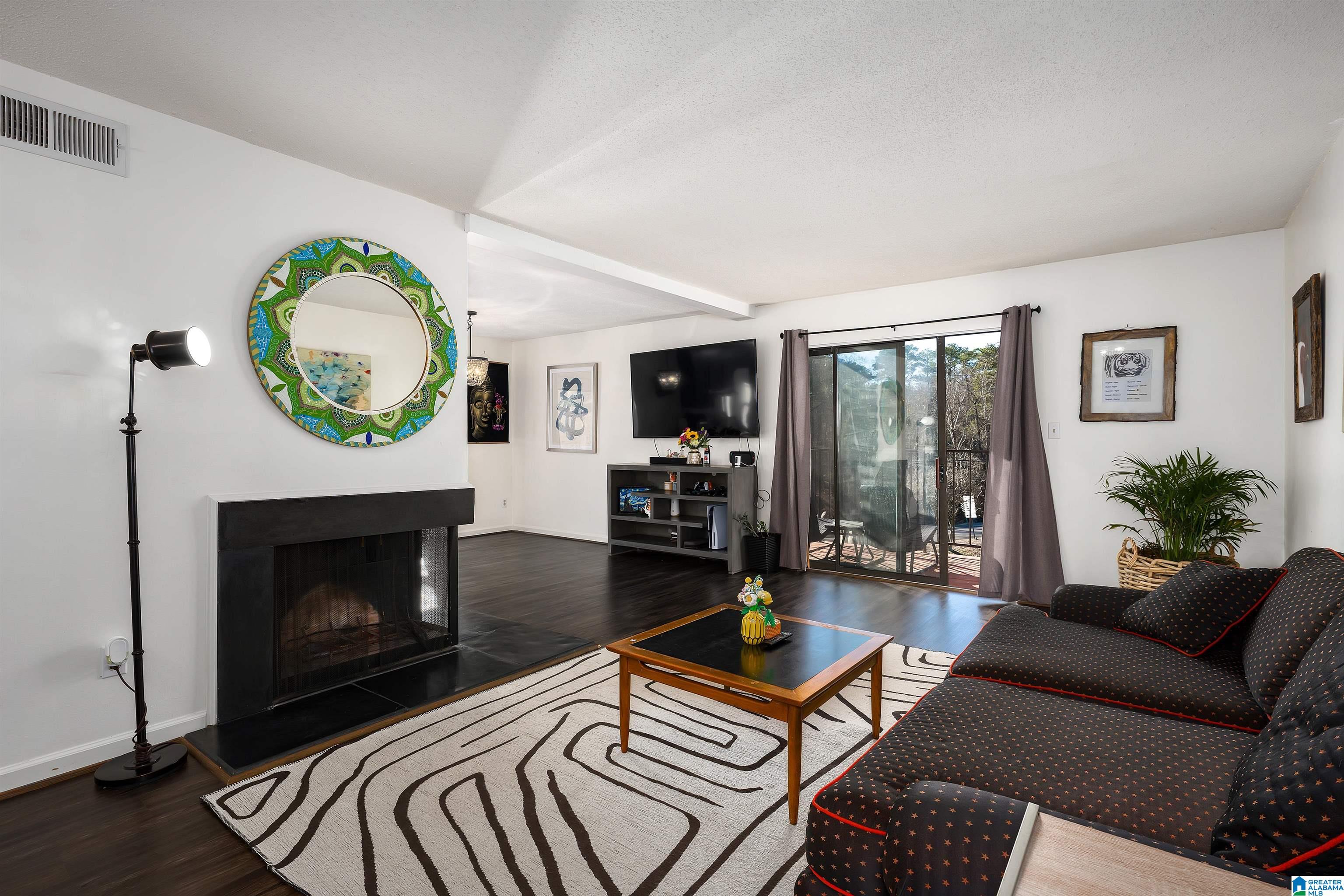 2nd image of 200 E Green #200, Vestavia Hills, AL 35243 | MLS# 21443473