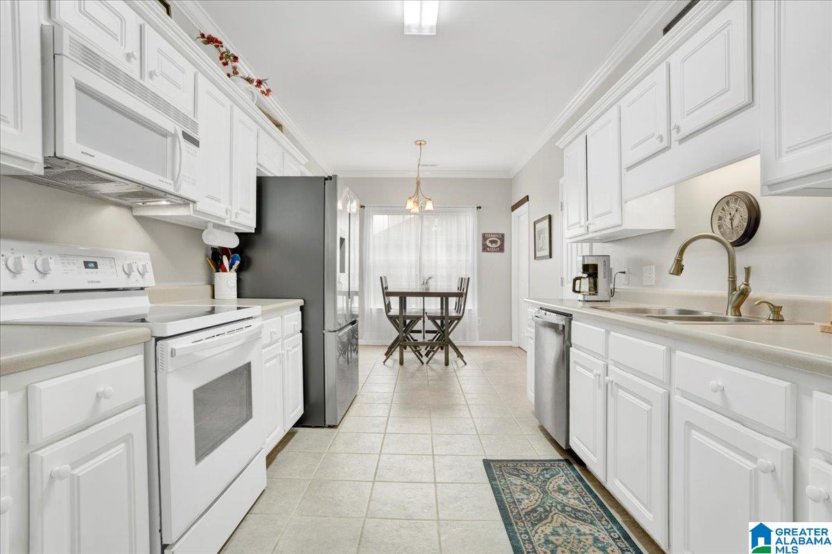 Homes for sale in Calera, AL | 108 Hannah Circle, Calera, AL 35040 | MLS# 21443485