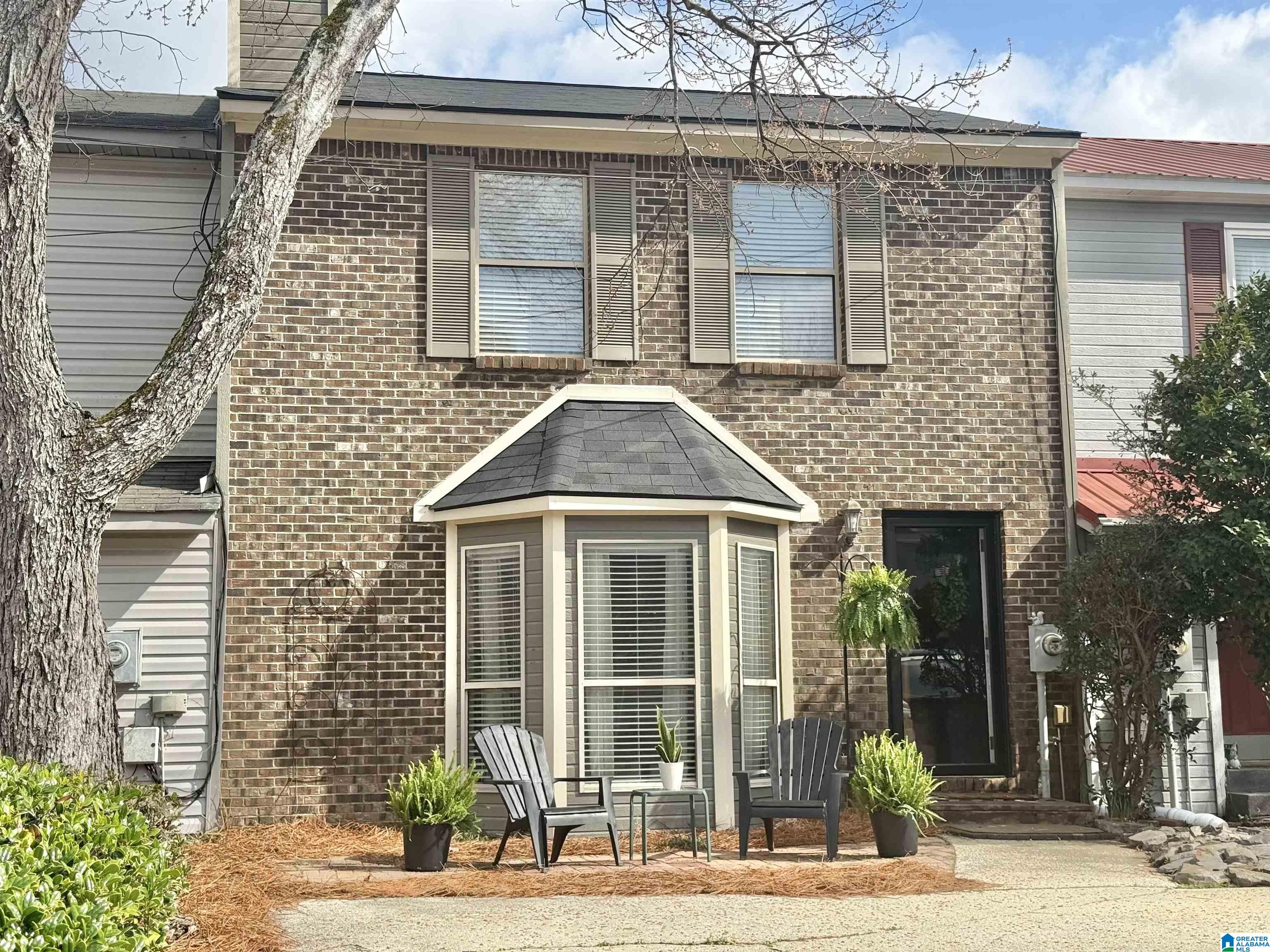 Homes for sale in Alabaster, AL | 1632 King James Dr, Alabaster, AL 35007 | MLS# 21443501