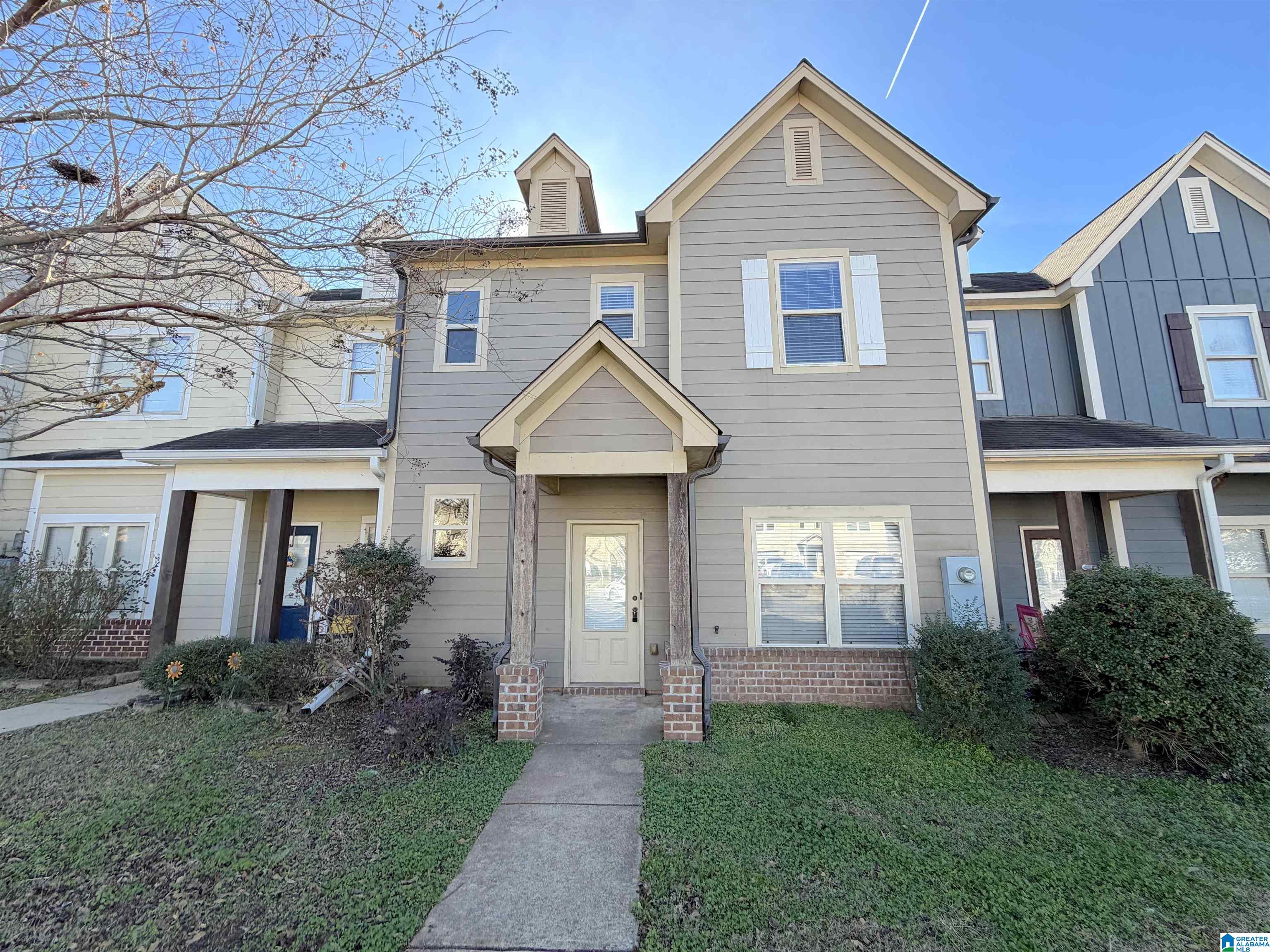 Homes for sale in Calera, AL | 229 The Heights Dr, Calera, AL 35040 | MLS# 21443525