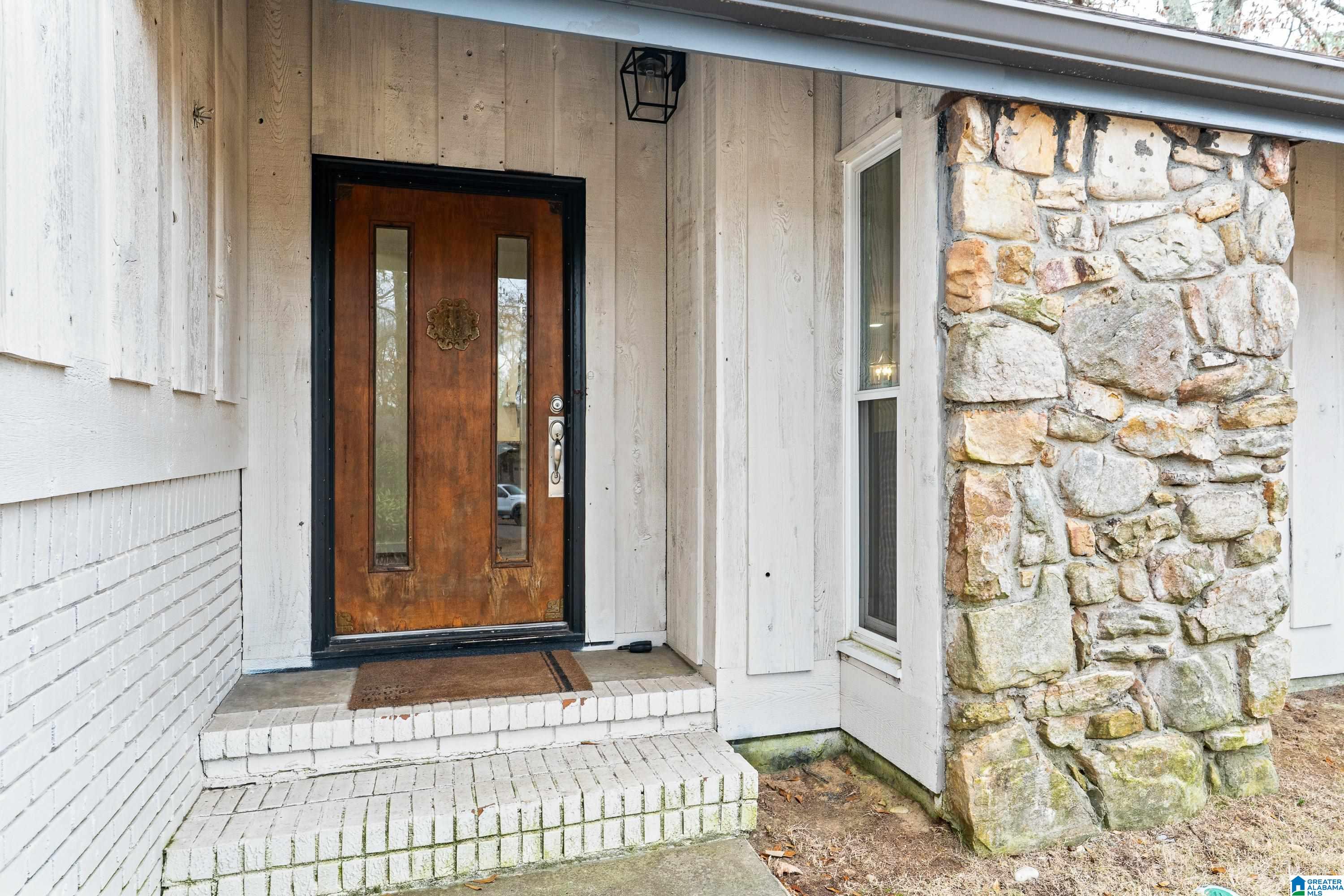 Homes for sale in Hoover, AL | 3213 Monte Verde Circle, Hoover, AL 35216 | MLS# 21443541