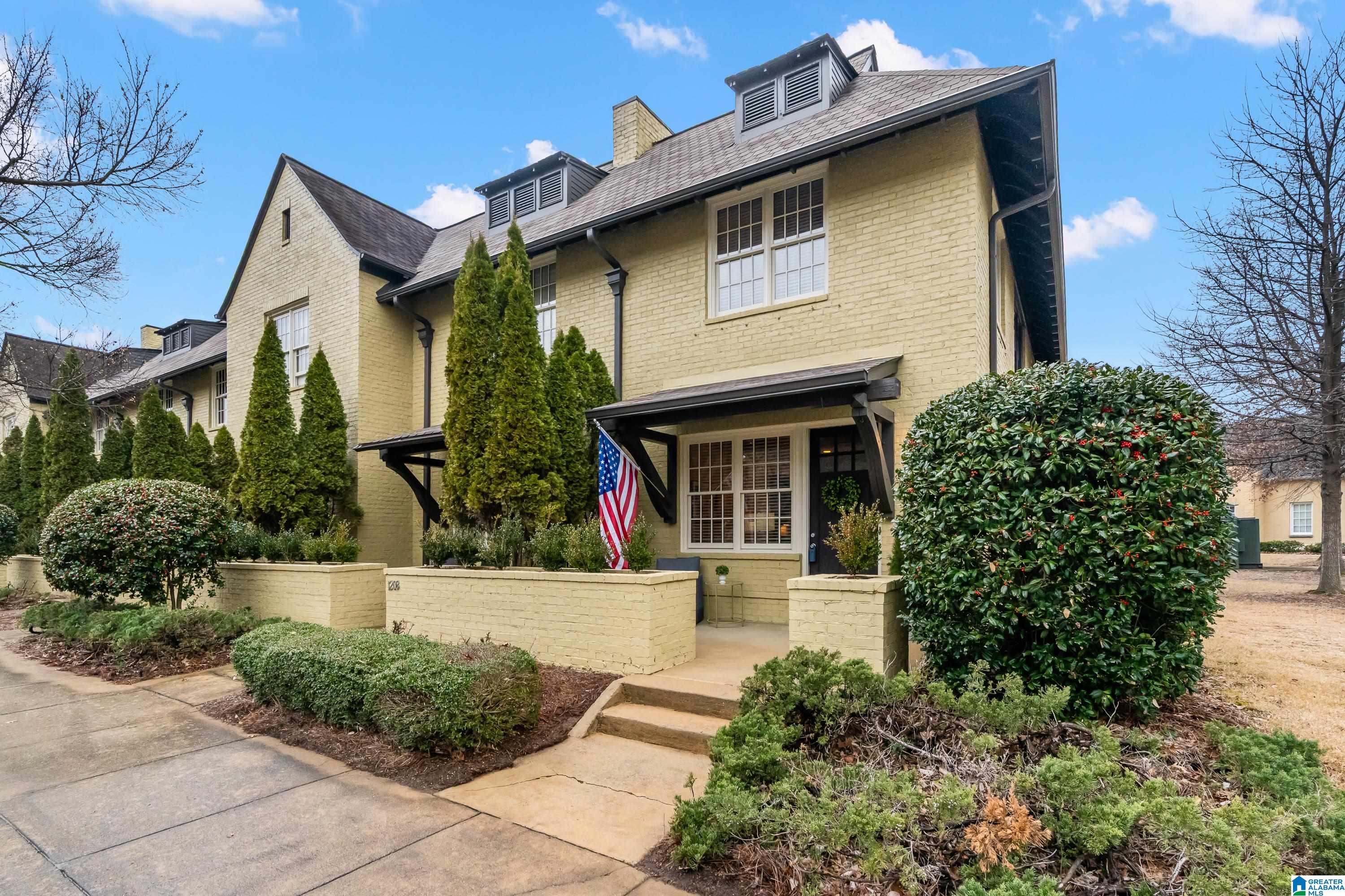 Photo 2 of Townhouse for sale at 1209 Barristers Ct #1209, Birmingham, AL 35242 | MLS# 21443566 | Listing updated on 2026-03-30